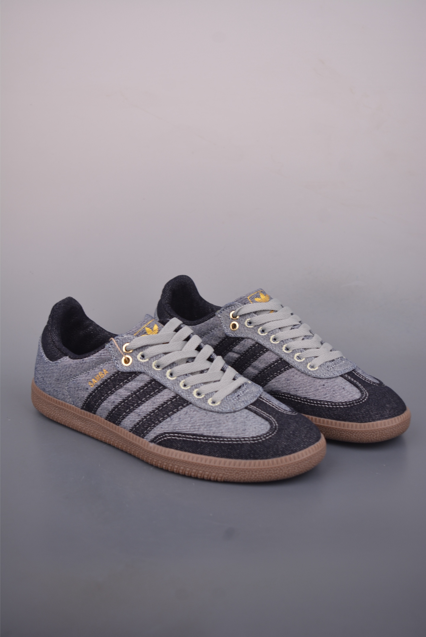 Adidas三叶草SAMBA W 休闲板鞋 KJ8859