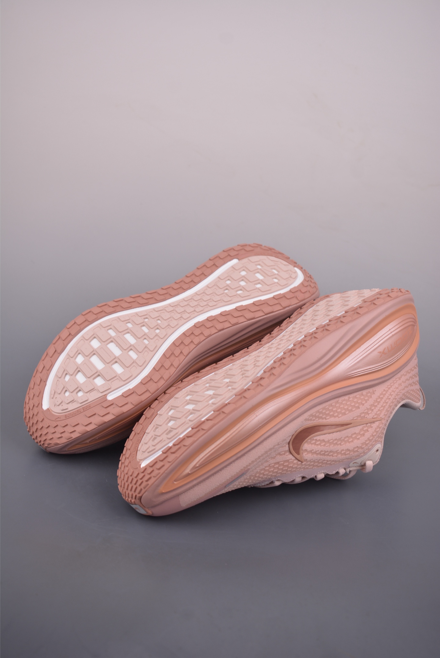 Nike Air Zoom Vomero Plus HV8154-601