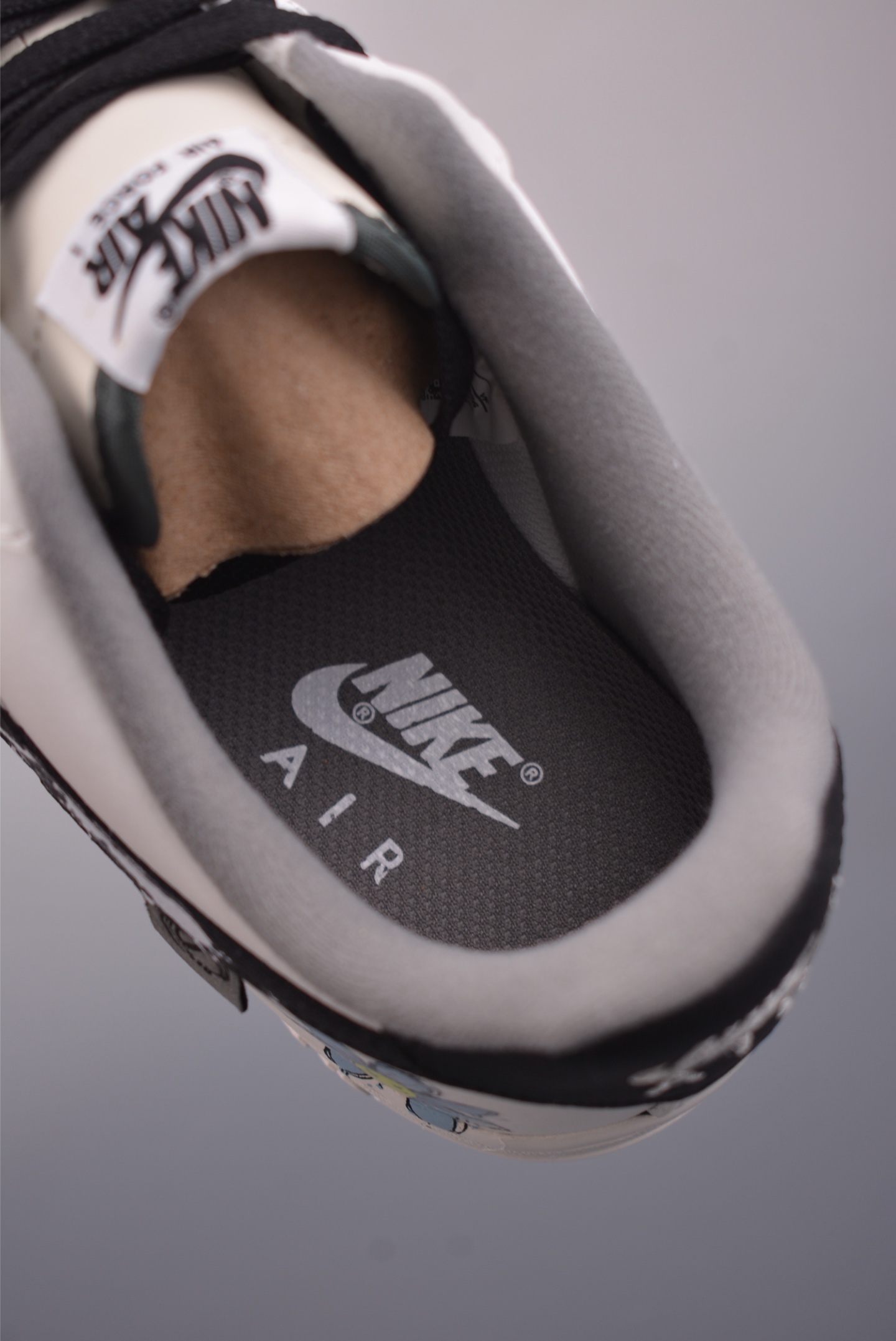 Nike Air Force 1 Low 手绘涂鸦 DB3301-606