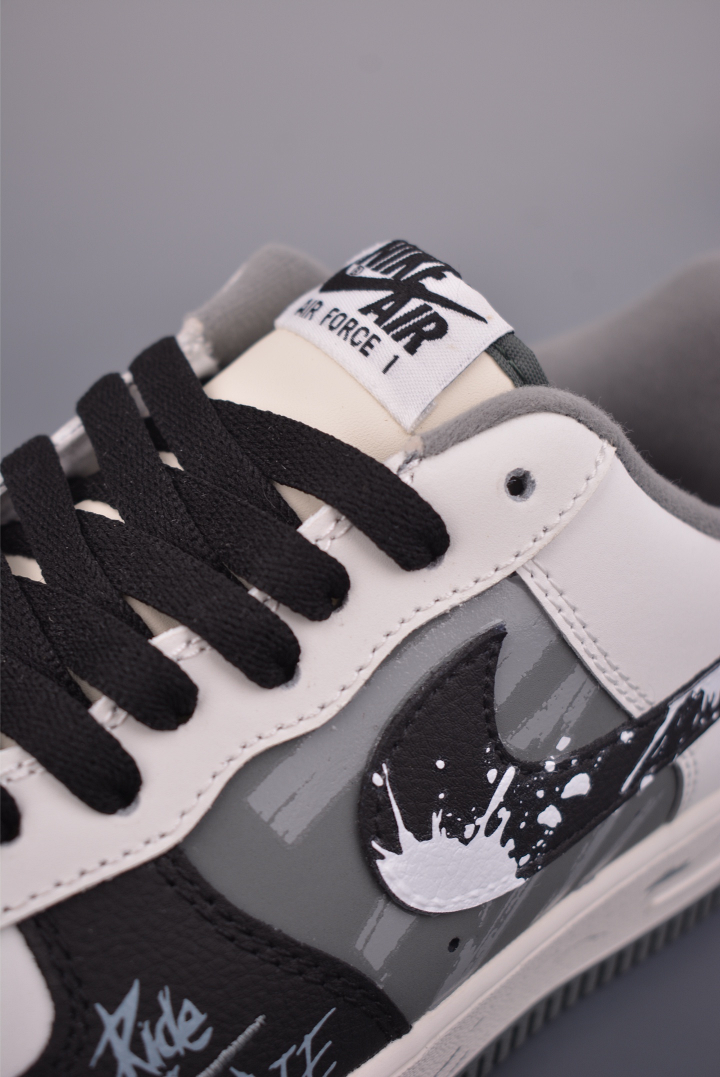 Nike Air Force 1 Low 手绘涂鸦 DB3301-606