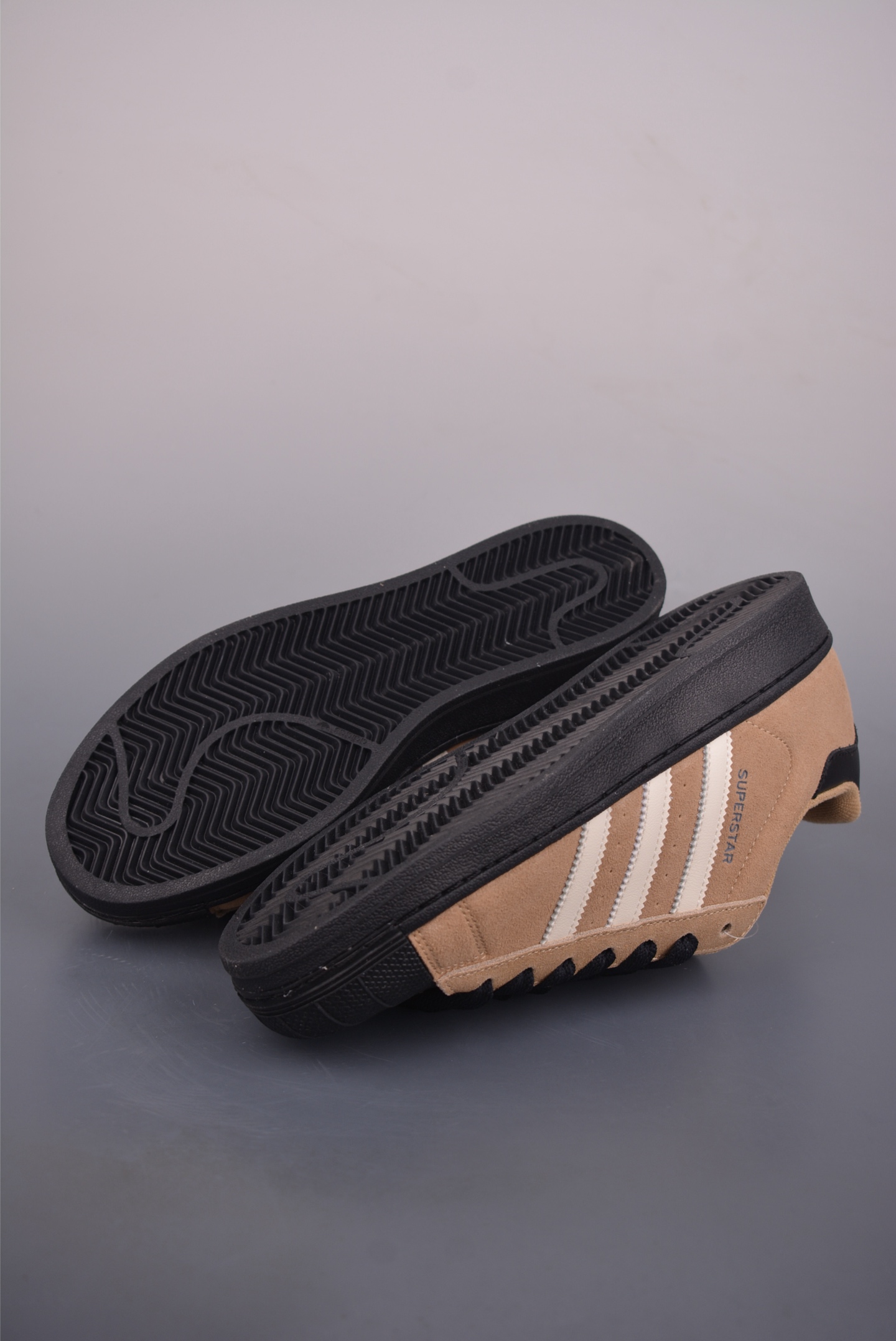 Adidas Originals Superstar 2025全新版本 贝壳头 JQ3221