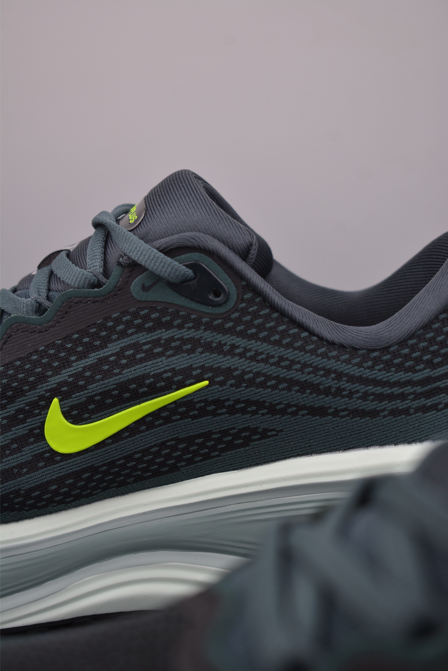 Nike Air Zoom Vomero Plus HV8150-300