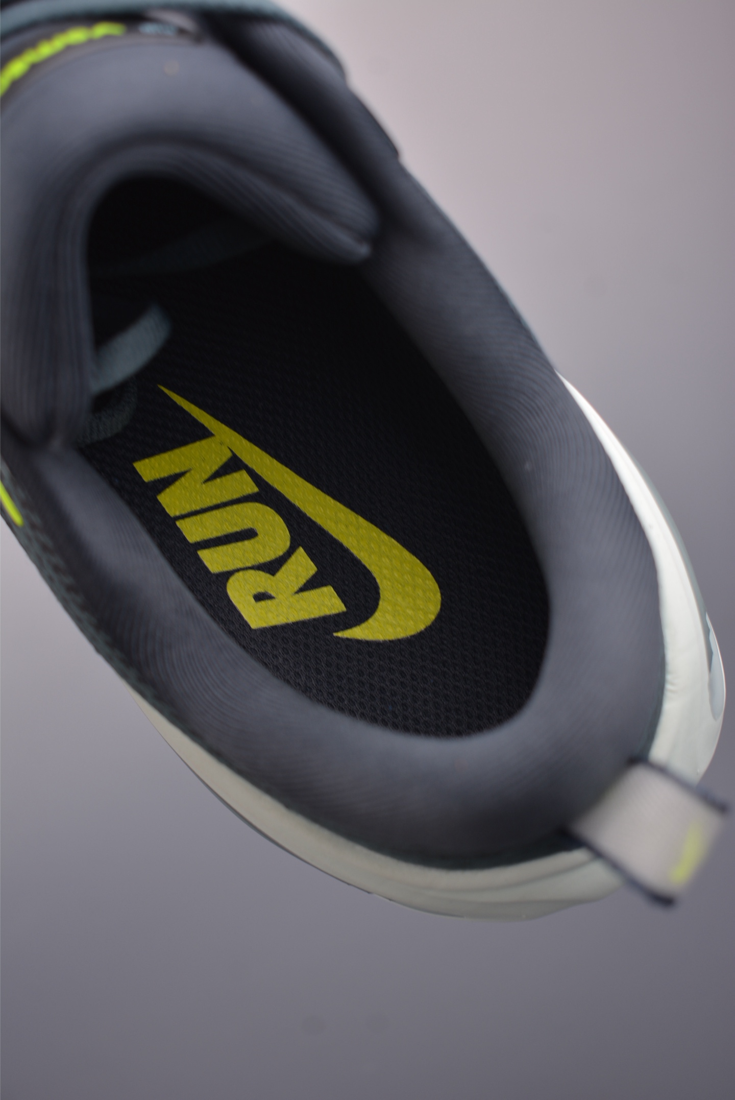 Nike Air Zoom Vomero Plus HV8150-300