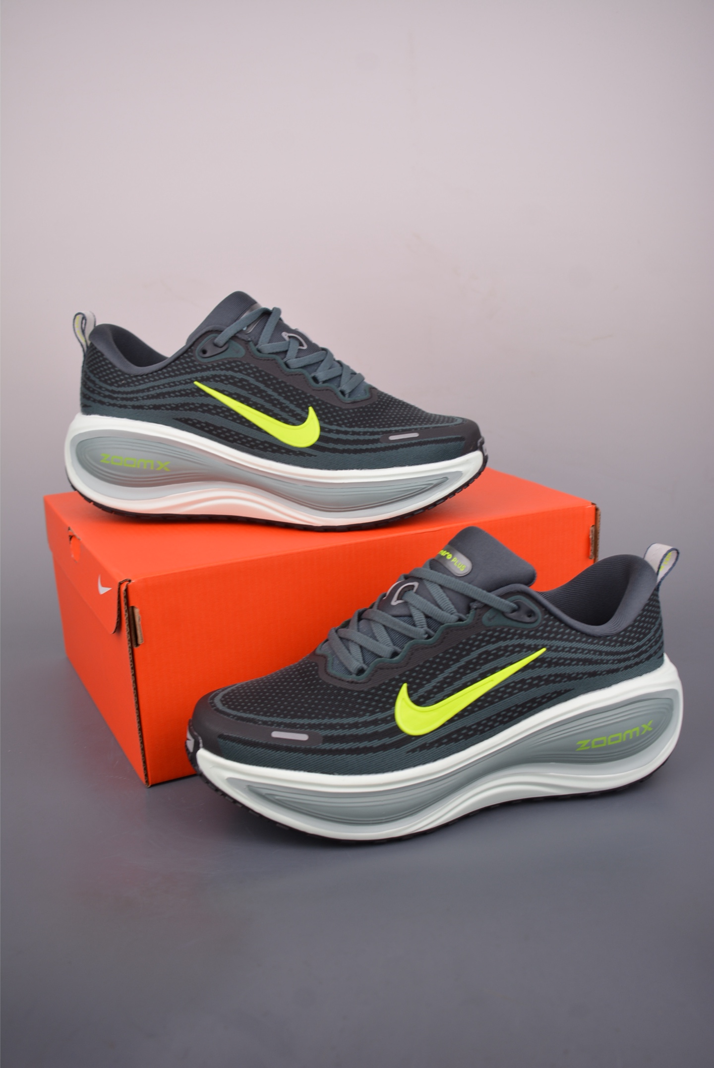 Nike Air Zoom Vomero Plus HV8150-300