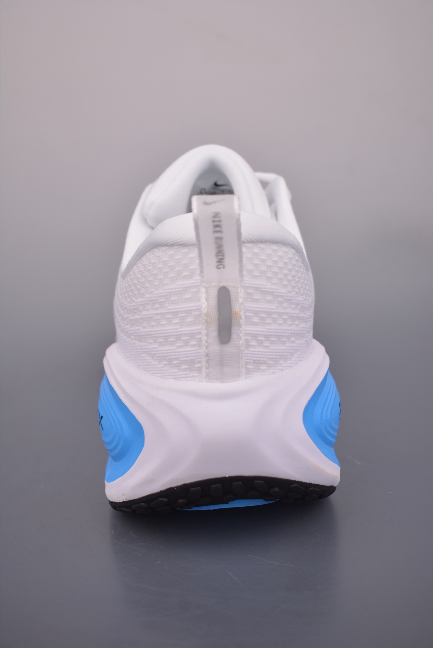 Nike Air Zoom Vomero Plus HV8150-103 Nike Air Zoom Vomero Plus HV8150-103