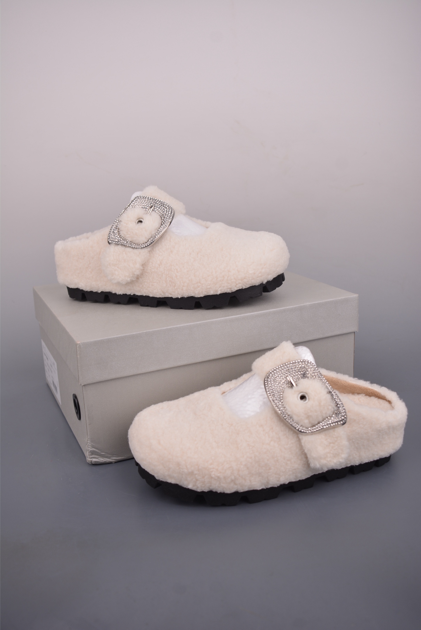 220 GG-CC GG-CC Chunky Low 厚底增高运动老爹鞋 G25Y9084B