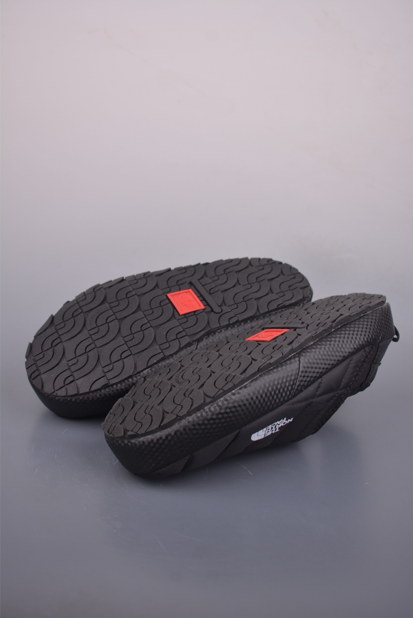 150 W TheRMobaLL 北面 休闲秋冬保暖绒毛 户外保暖棉鞋一脚穿懒人鞋 NFOA3UZN2529