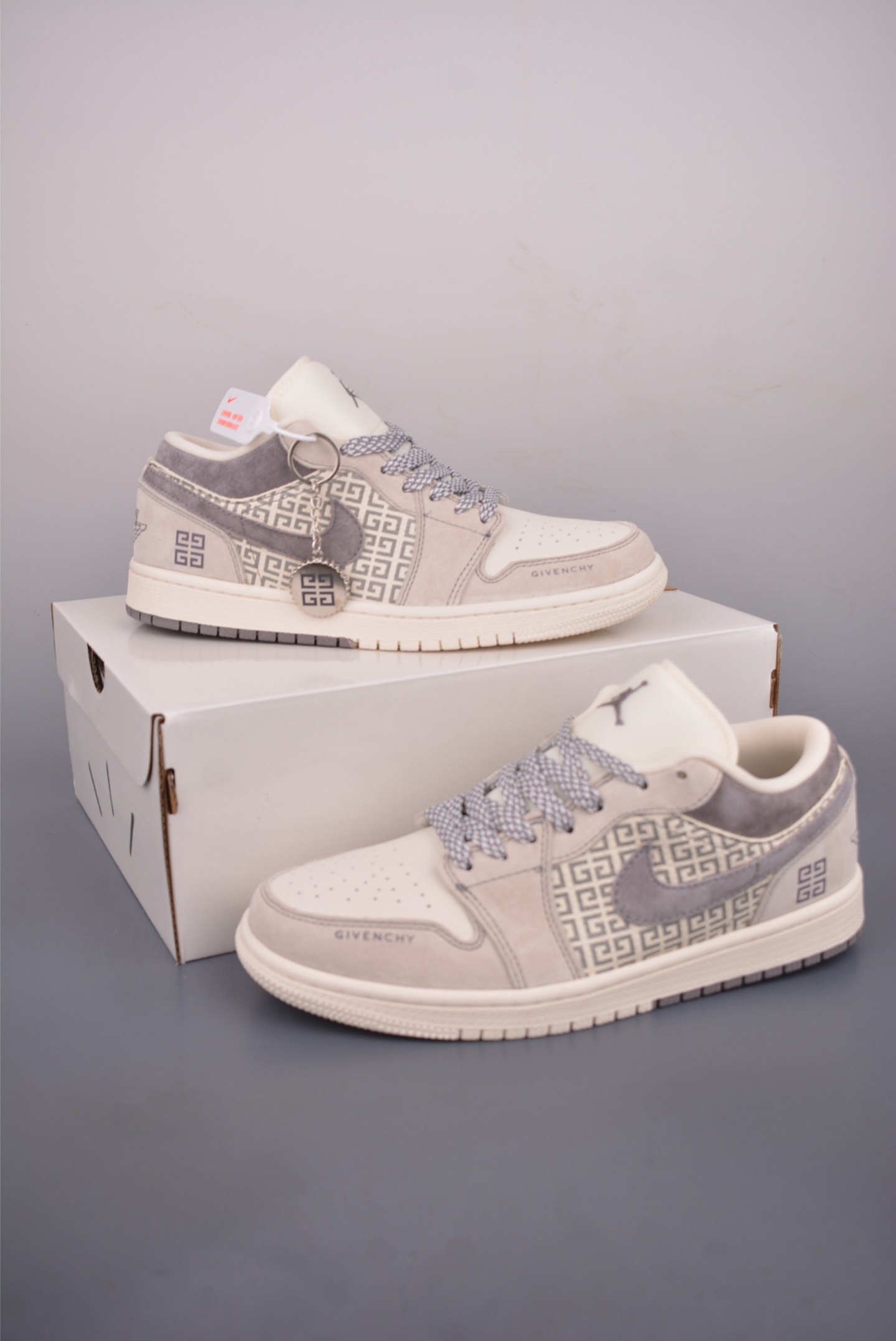 280 Nike Jordan Air Jordan 1 纪梵希联名 LD8888-006-Chinese UA Cheap High Quatity Brand Clothes Bags handbags Sneakers wholesale wholesaler seller from China Factory suppliers Fashion Clothing Shoes best Quality Beautiful Price 280 Nike Jordan Air Jordan 1 纪梵希联名 LD8888-006