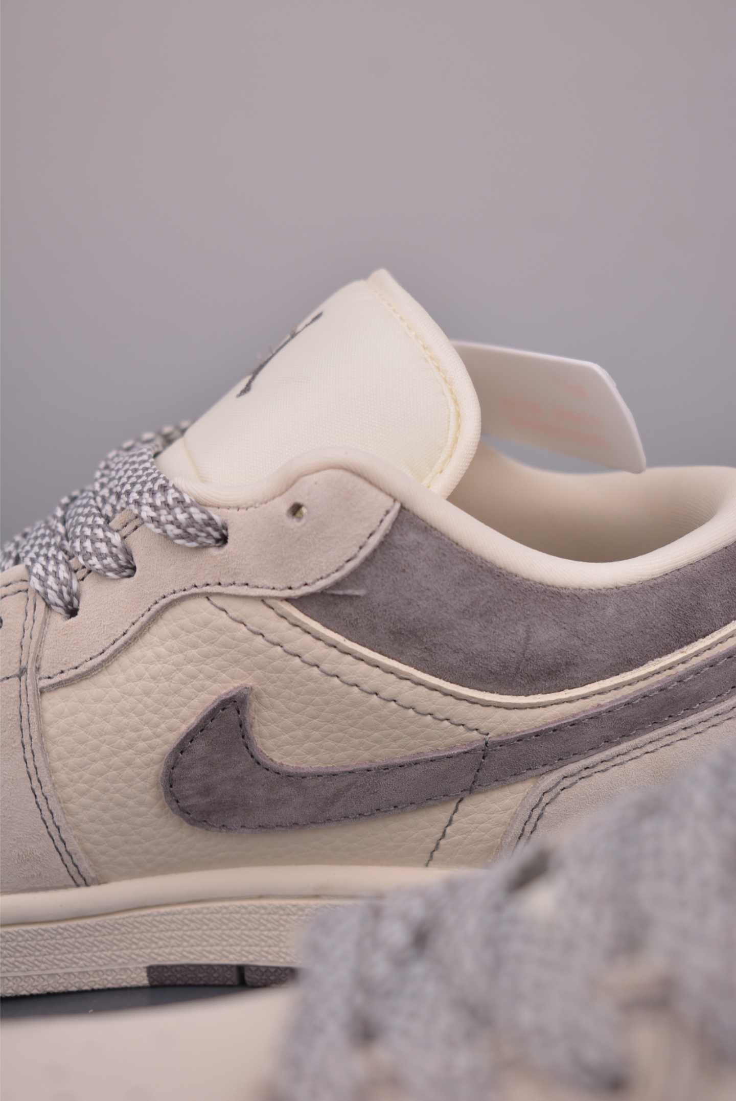 280 Nike Jordan Air Jordan 1 纪梵希联名 LD8888-006-Chinese UA Cheap High Quatity Brand Clothes Bags handbags Sneakers wholesale wholesaler seller from China Factory suppliers Fashion Clothing Shoes best Quality Beautiful Price 280 Nike Jordan Air Jordan 1 纪梵希联名 LD8888-006