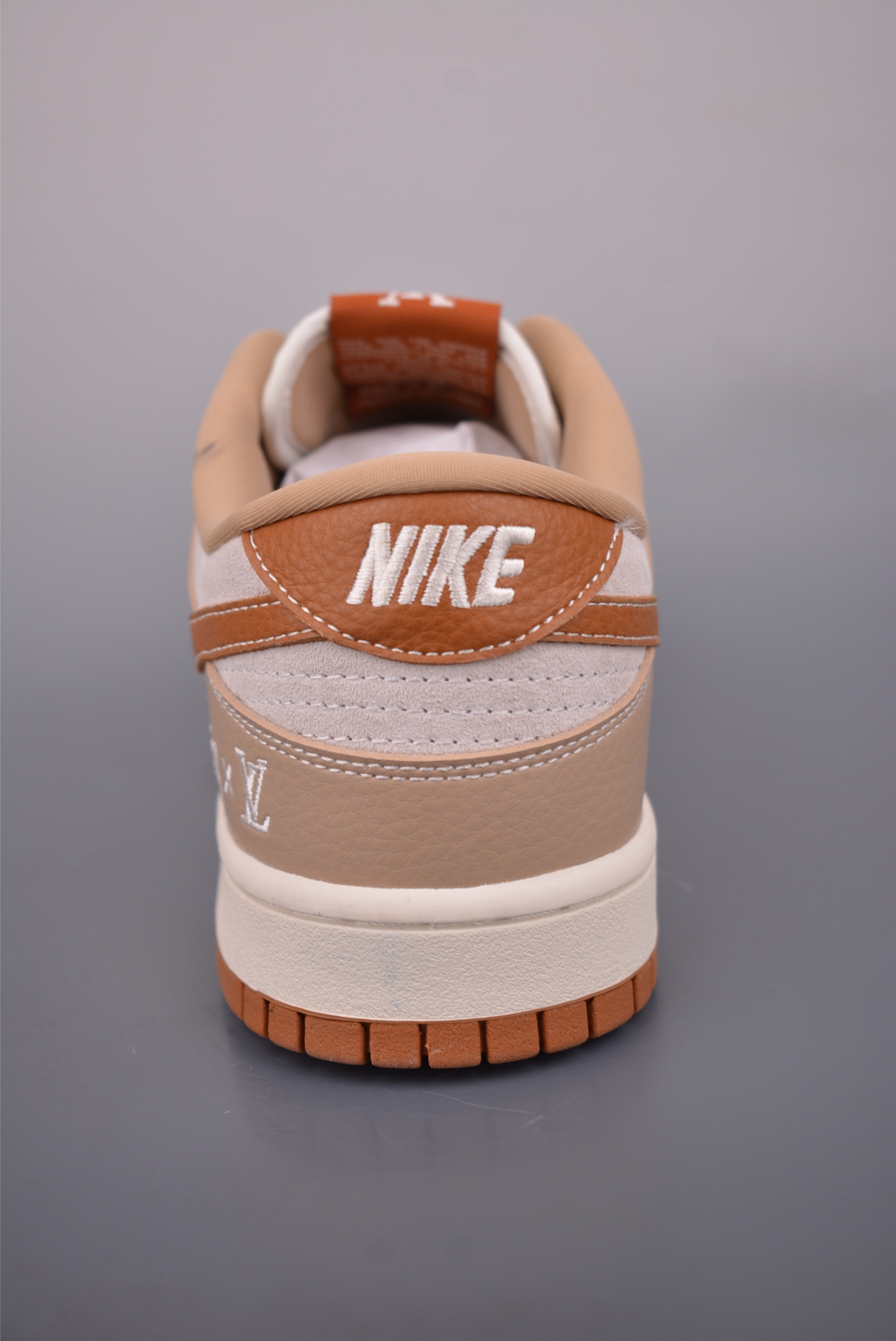 280 Nike SB Dunk Low 斯图西 x LV联名 SG6688-005