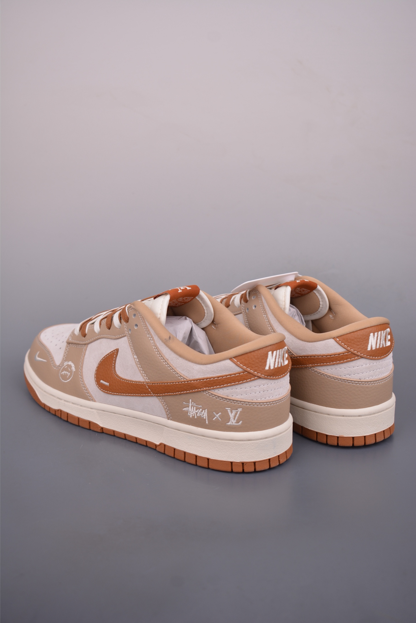 280 Nike SB Dunk Low 斯图西 x LV联名 SG6688-005