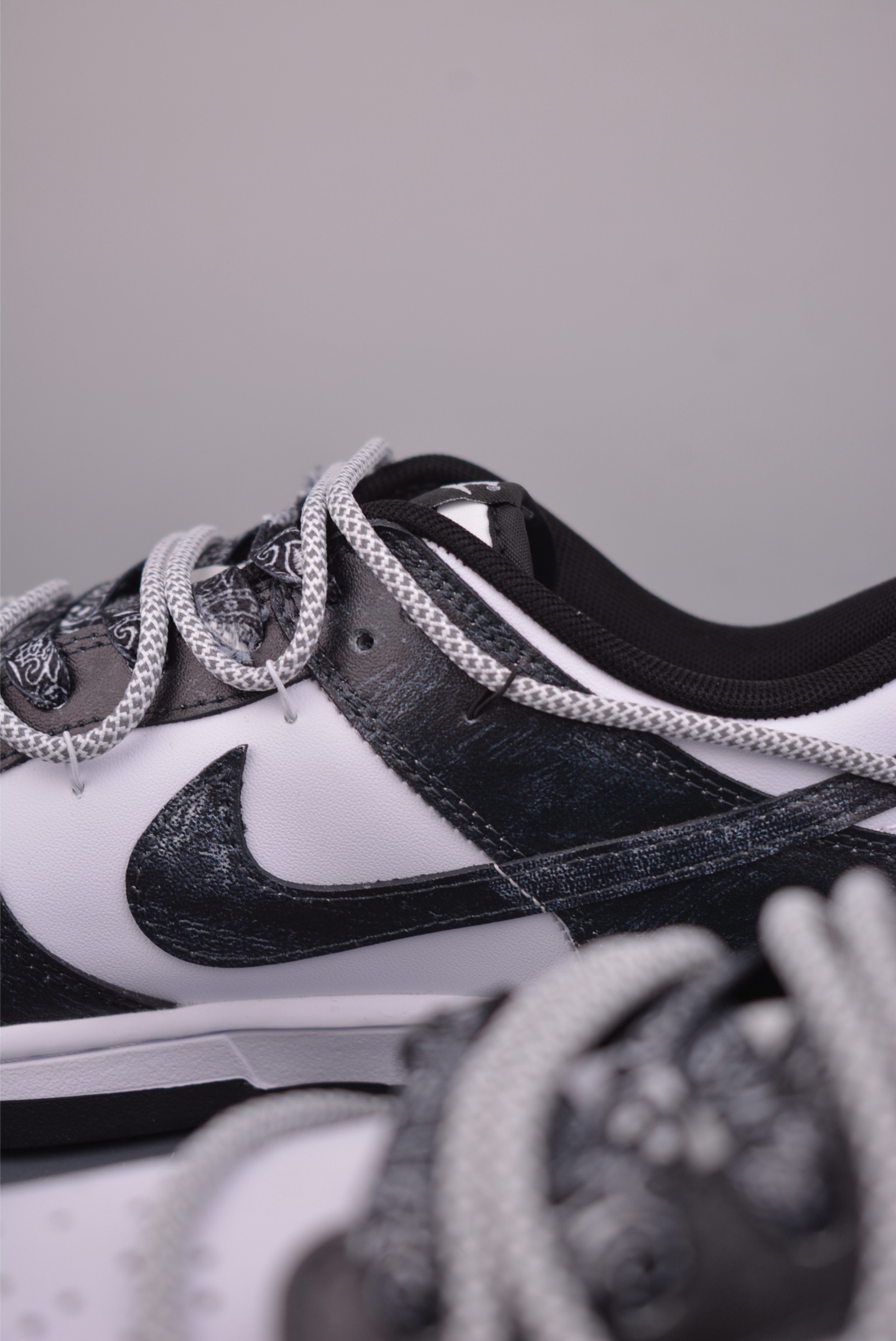 280 Nike SB Dunk Low 解构绑带 HF5441-100