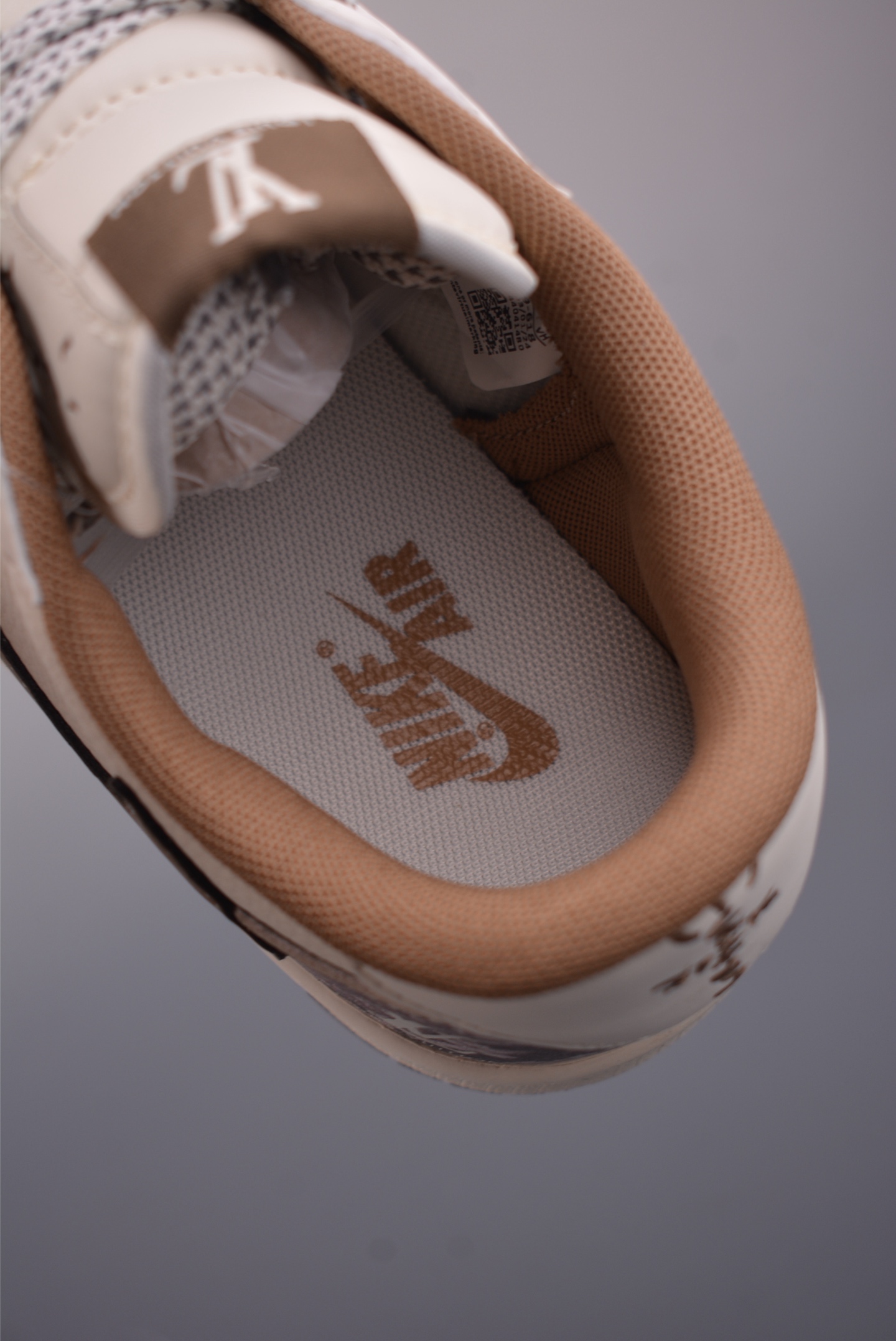 280 Fragment x Travis Scott x LV Air Jordan 1 Low 三方联名倒钩 XS7089-618-Chinese UA Cheap High Quatity Brand Clothes Bags handbags Sneakers wholesale wholesaler seller from China Factory suppliers Fashion Clothing Shoes best Quality Beautiful Price 280 Fragment x Travis Scott x LV Air Jordan 1 Low 三方联名倒钩 XS7089-618