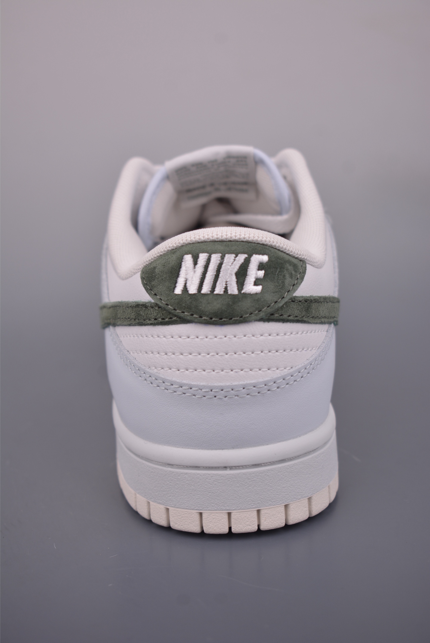 180 Nike SB Dunk Low IM3371-030-Chinese UA Cheap High Quatity Brand Clothes Bags handbags Sneakers wholesale wholesaler seller from China Factory suppliers Fashion Clothing Shoes best Quality Beautiful Price 180 Nike SB Dunk Low IM3371-030