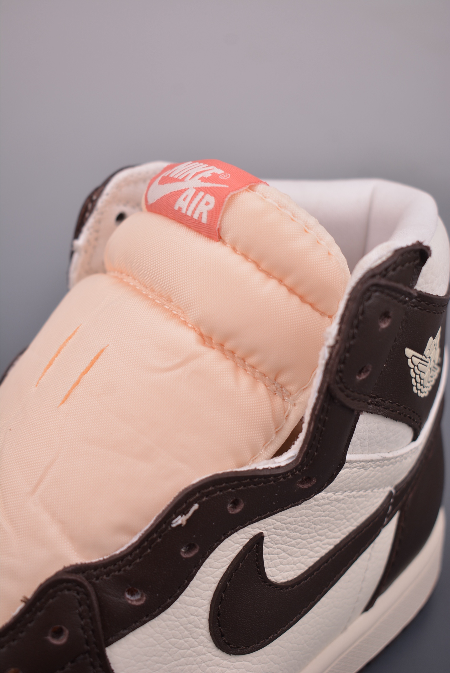 220 AIR JORDAN1 RETRO HI 高邦 FD2596-200