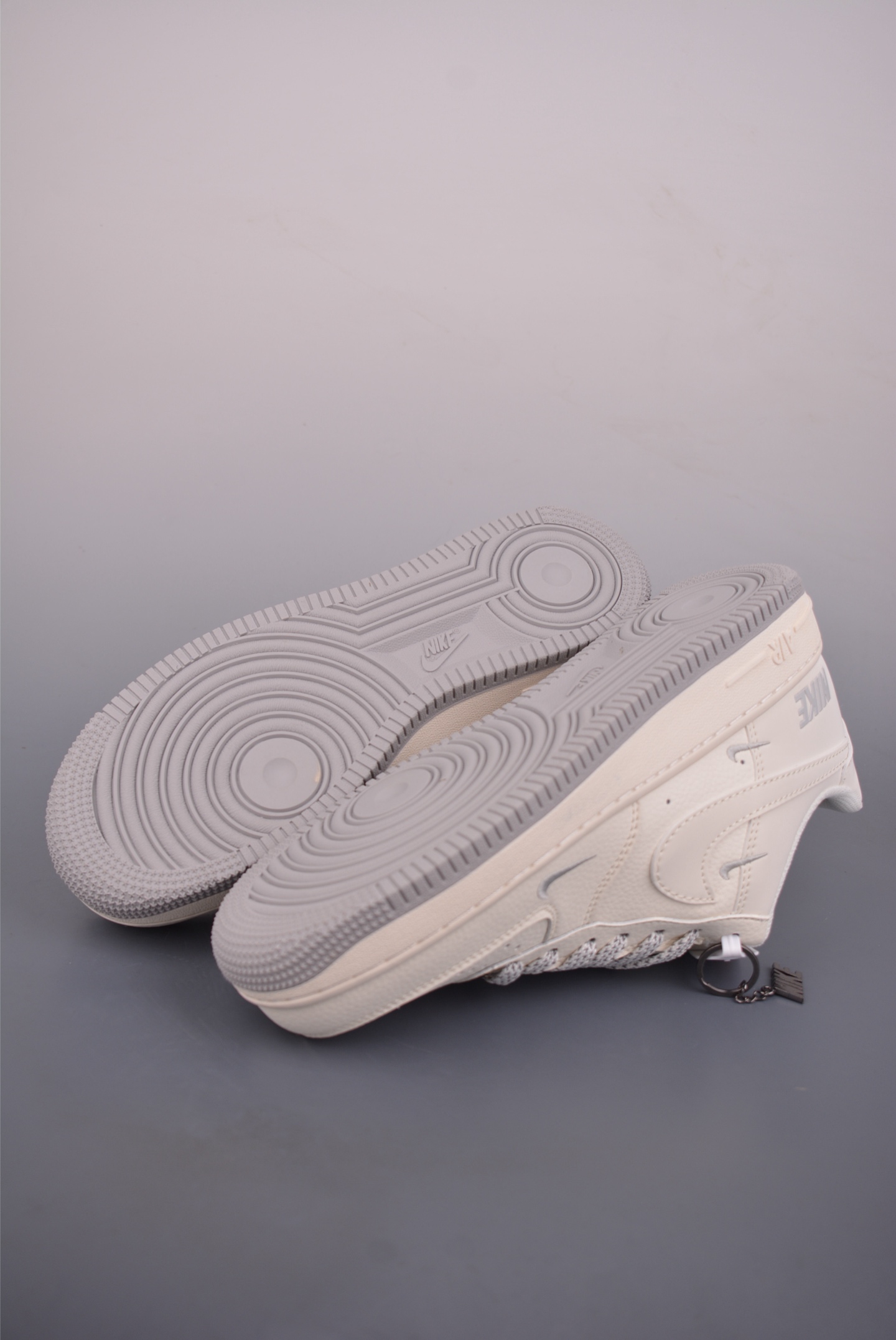 260 Nike Air Force 1 Low 米白灰 XX3168-185