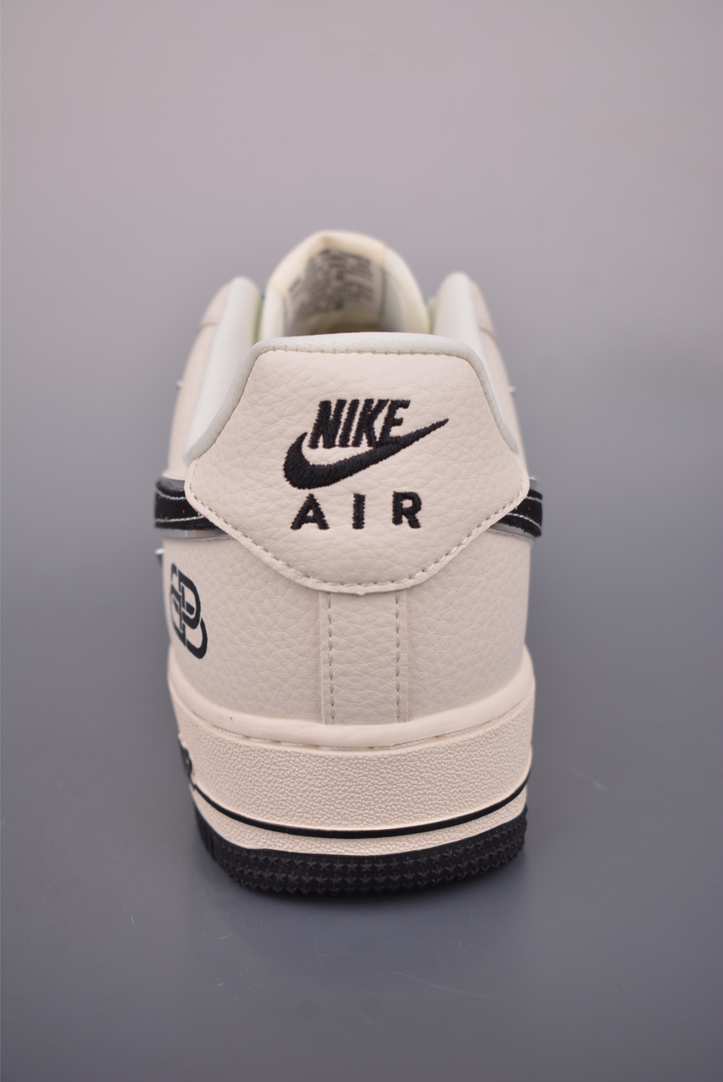 260 Nike Air Force 1 Low 巴黎世家联名 DD1923-309