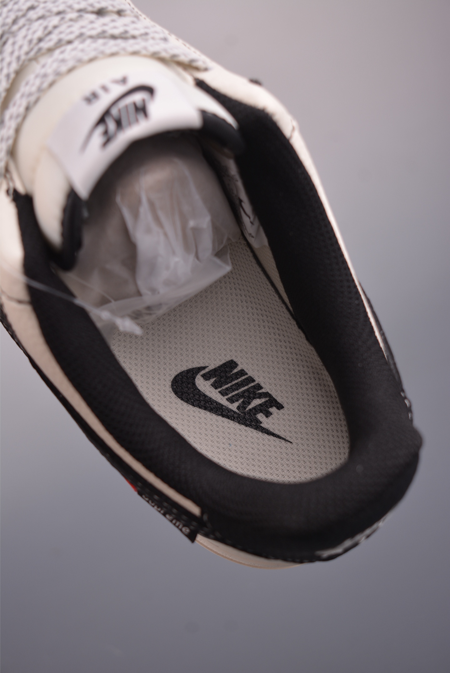 260 Nike Air Force 1 Low LV联名 MZ9588-812