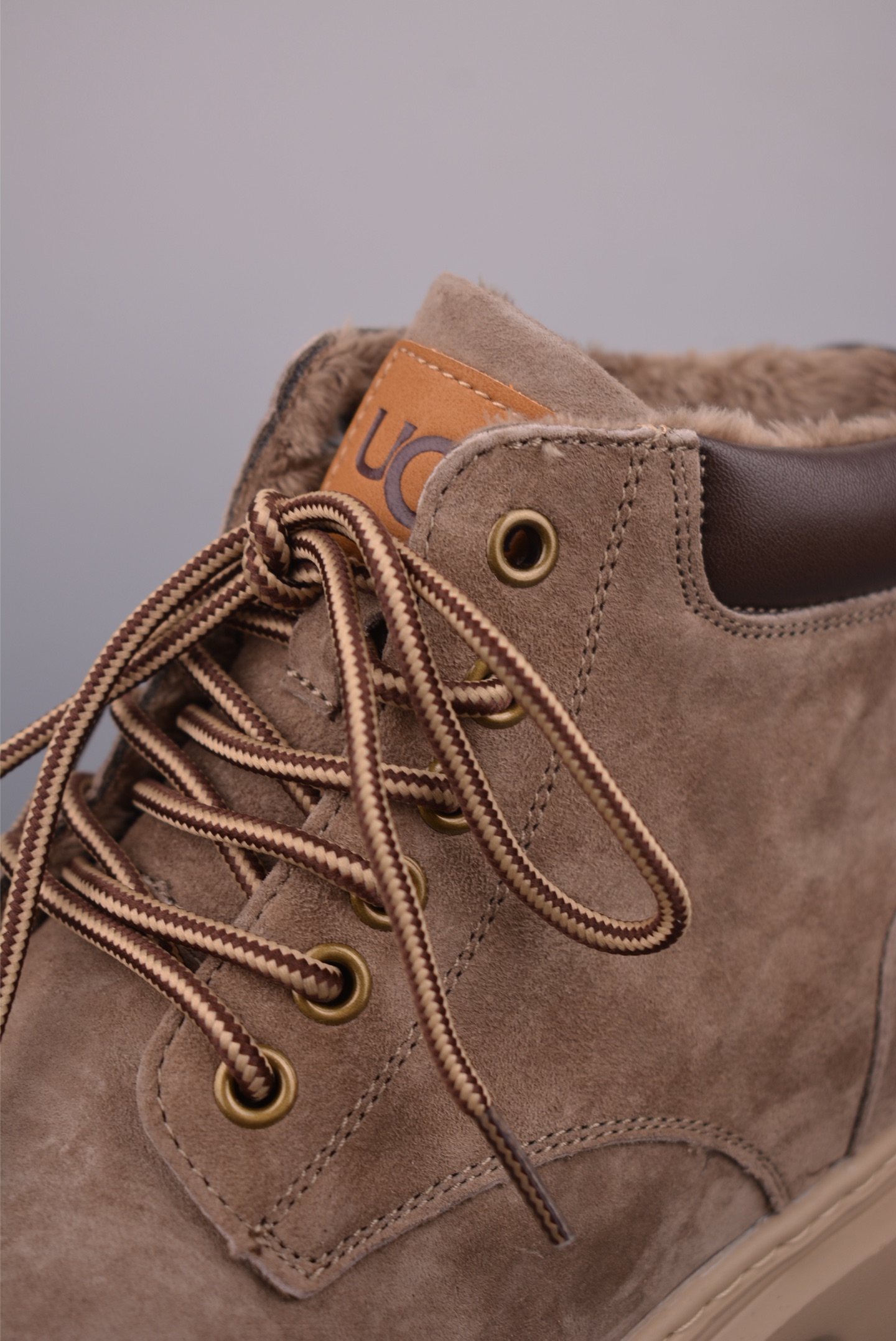 280 美国轻奢品牌 UGG M Tasman Weather Hybrid 塔斯曼混合系列中帮厚底轻量休闲马丁靴 U5858M