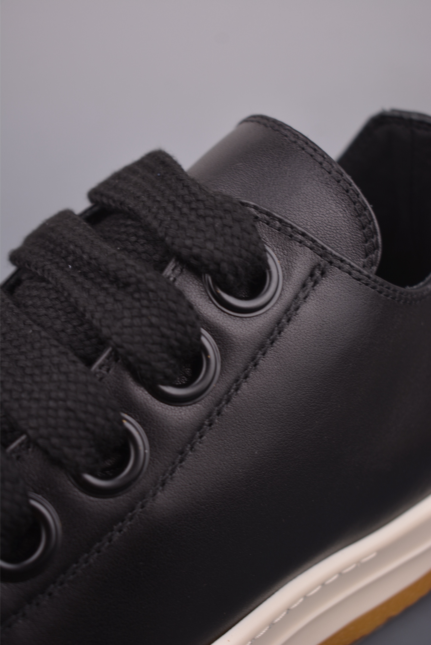 500 莞顶渠道 瑞克 欧文斯Rick owens 主线 经典西瓜头 RO低帮厚底粗绑带纯黑皮面 RU02B2897