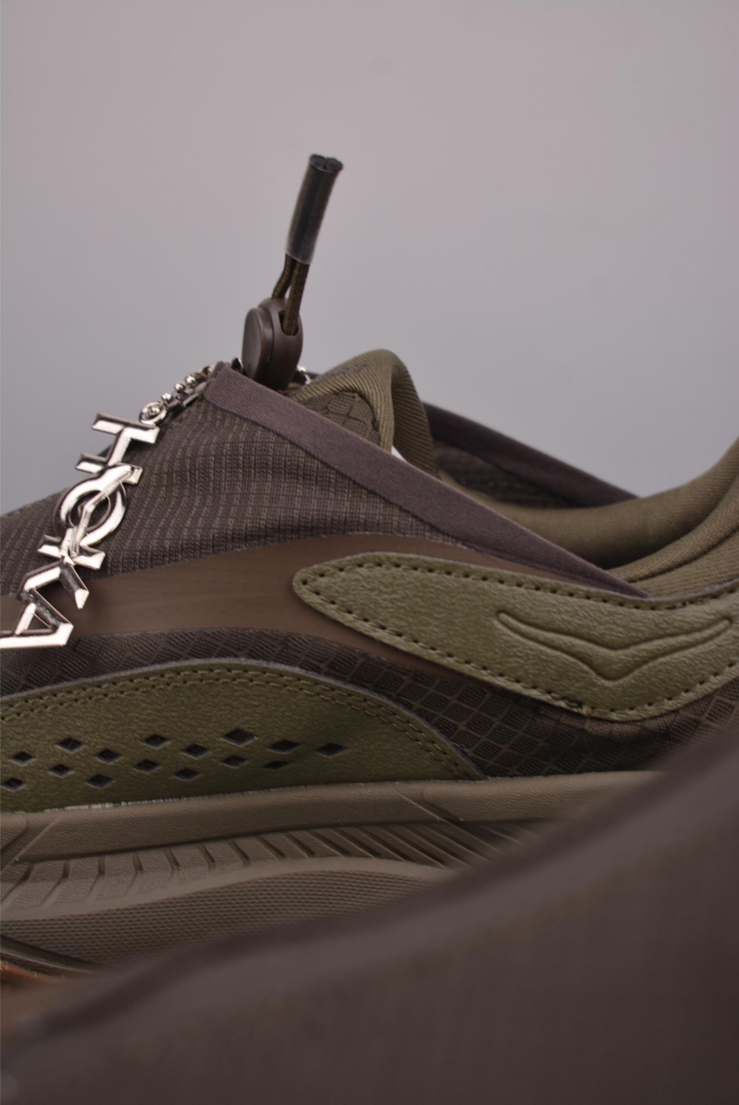 180 HOKA ONE ONE U PROJECT TRANSPORT 低帮专业越野跑步鞋 1162850