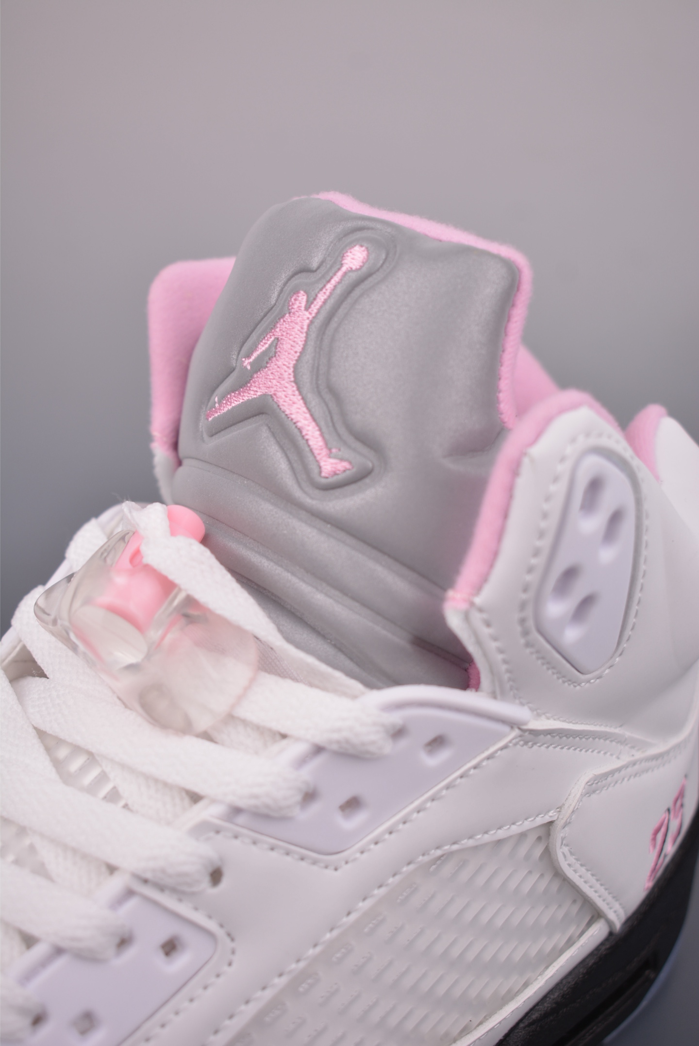 280 Air Jordan 5 Retro 乔丹5 复刻白粉黑 HQ7978-102