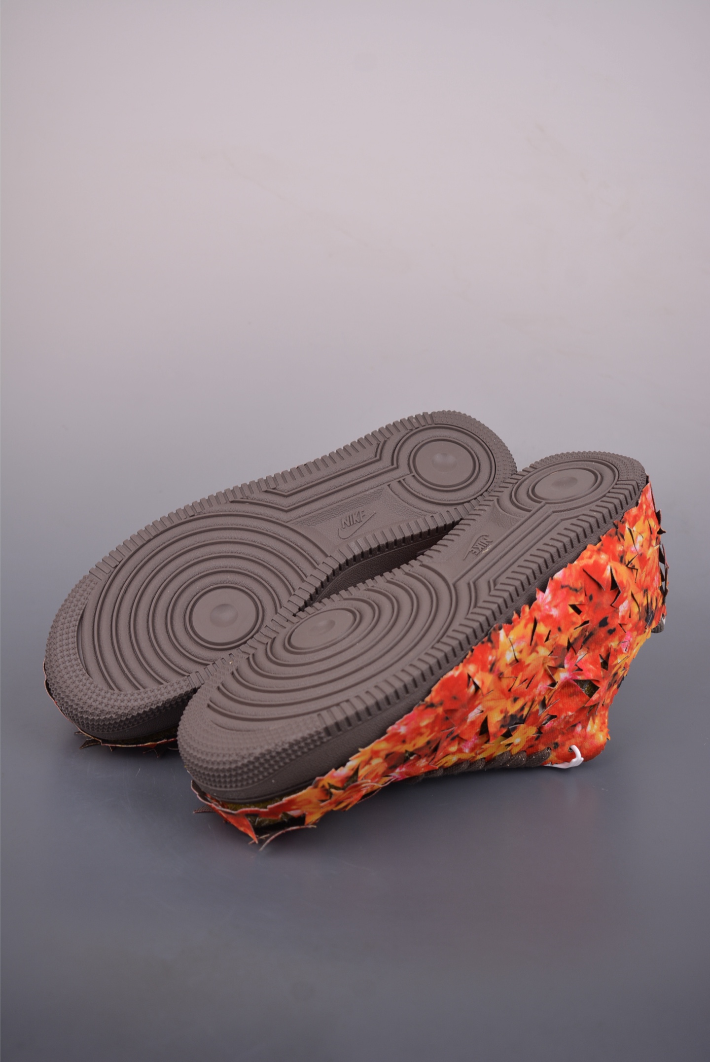 180 Nike Air Force 1 Low 枫叶红 IM8062-368