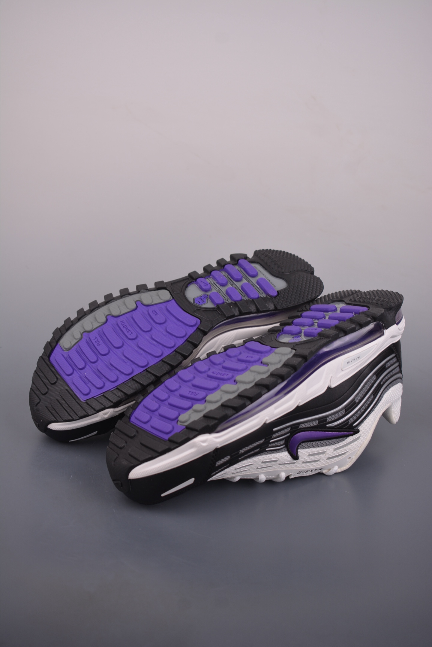 Comme Des Garcons Homme Plus x Nk Air TL 2.5 Pack 川久保玲联名气垫跑鞋 FZ4110-105