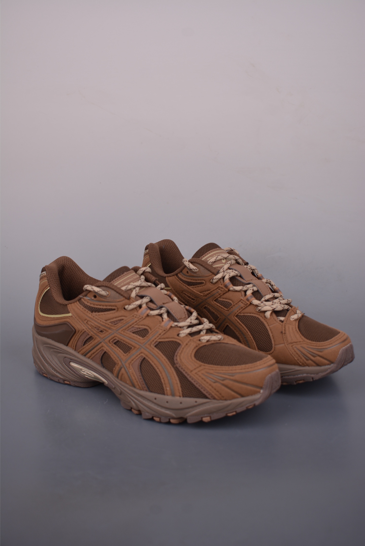 💰160
Asics GEL-KAHANA TR NEXUS 公司级版本
亚瑟士运动休闲透气专业跑鞋
进口双层丝纤维工程网布鞋面
轻量舒适透气材质
中底3D可视GEL缓震胶效果
升级FLYTEFOAM BLAST全新缓震中底部位科技材质
官方货号: 1203B123 2002332
尺码:36 37 37.5 38 39 39.5 40 40.5 41.5 42 42.5 43.5 44 44.5 45