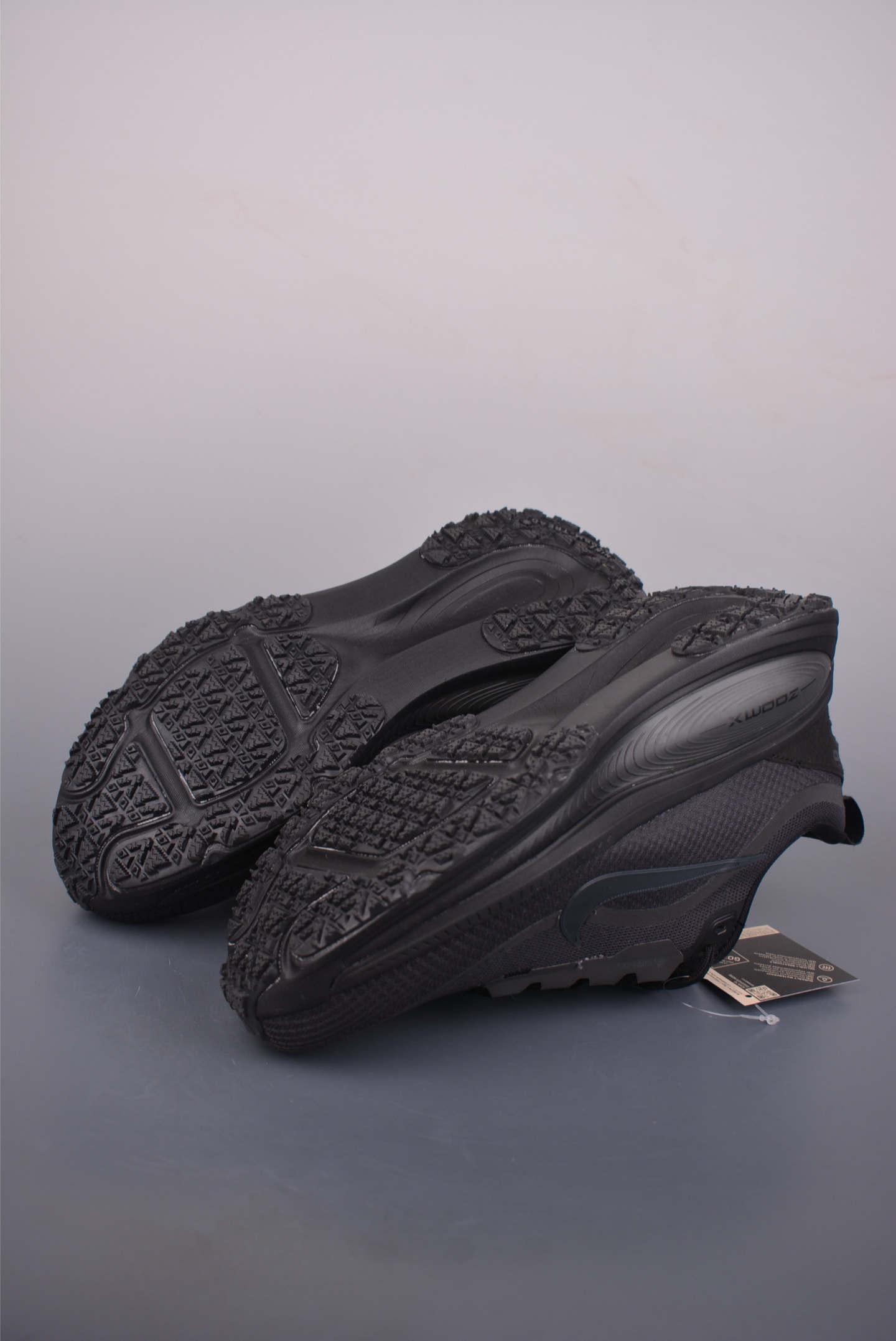 Nike Air Zoom Vomero 18 GTX HQ7001-001