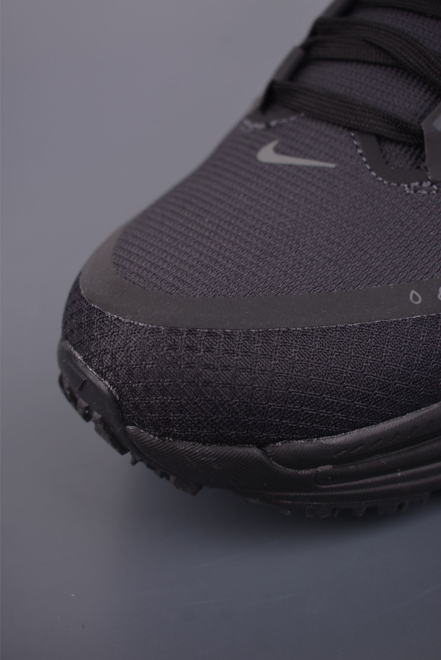 Nike Air Zoom Vomero 18 GTX HQ7001-001