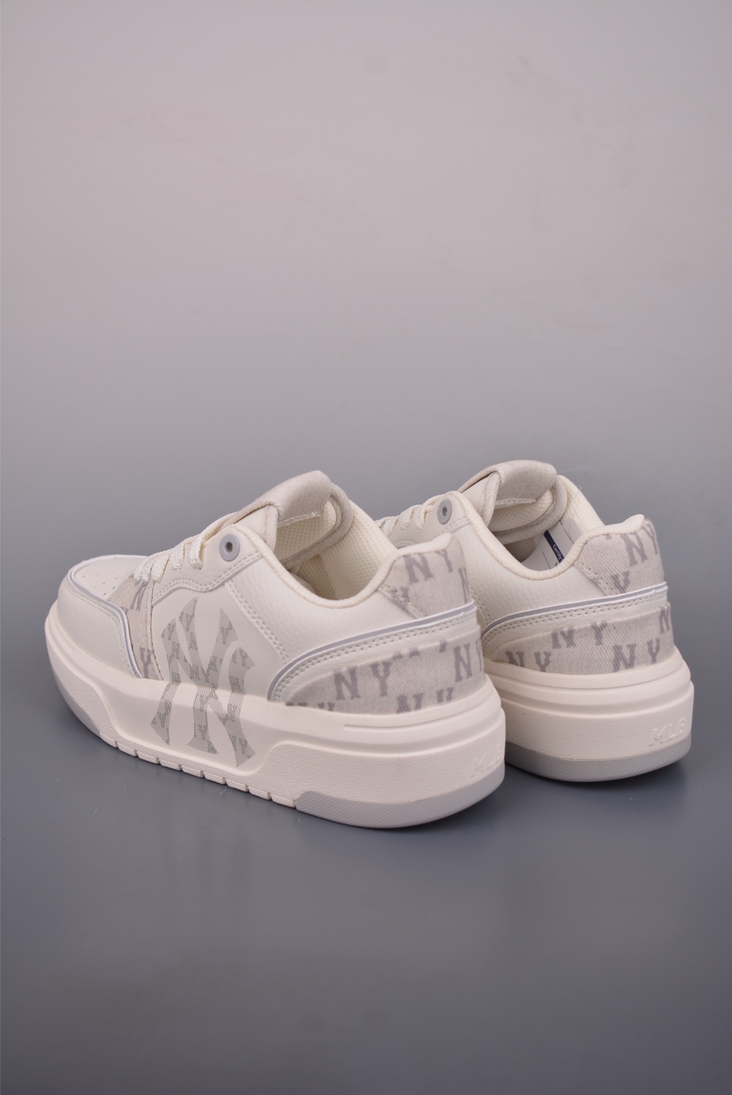 180 MLB CHUNKY LINER POCKET MONOGRAM 潮流时尚厚底运动鞋 3ASXM056N