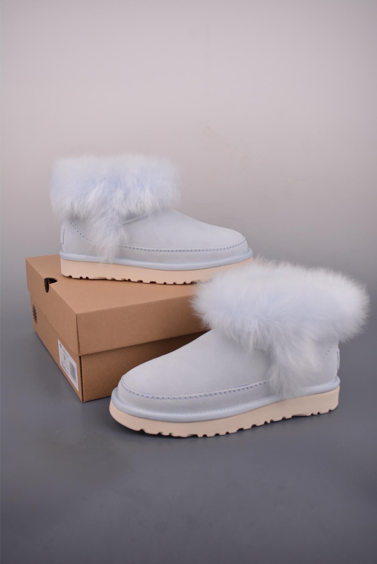 300 W CLASSIC ULTRA MINI CHALET 平台外贸专供 UGG 新款雪地靴 1173832