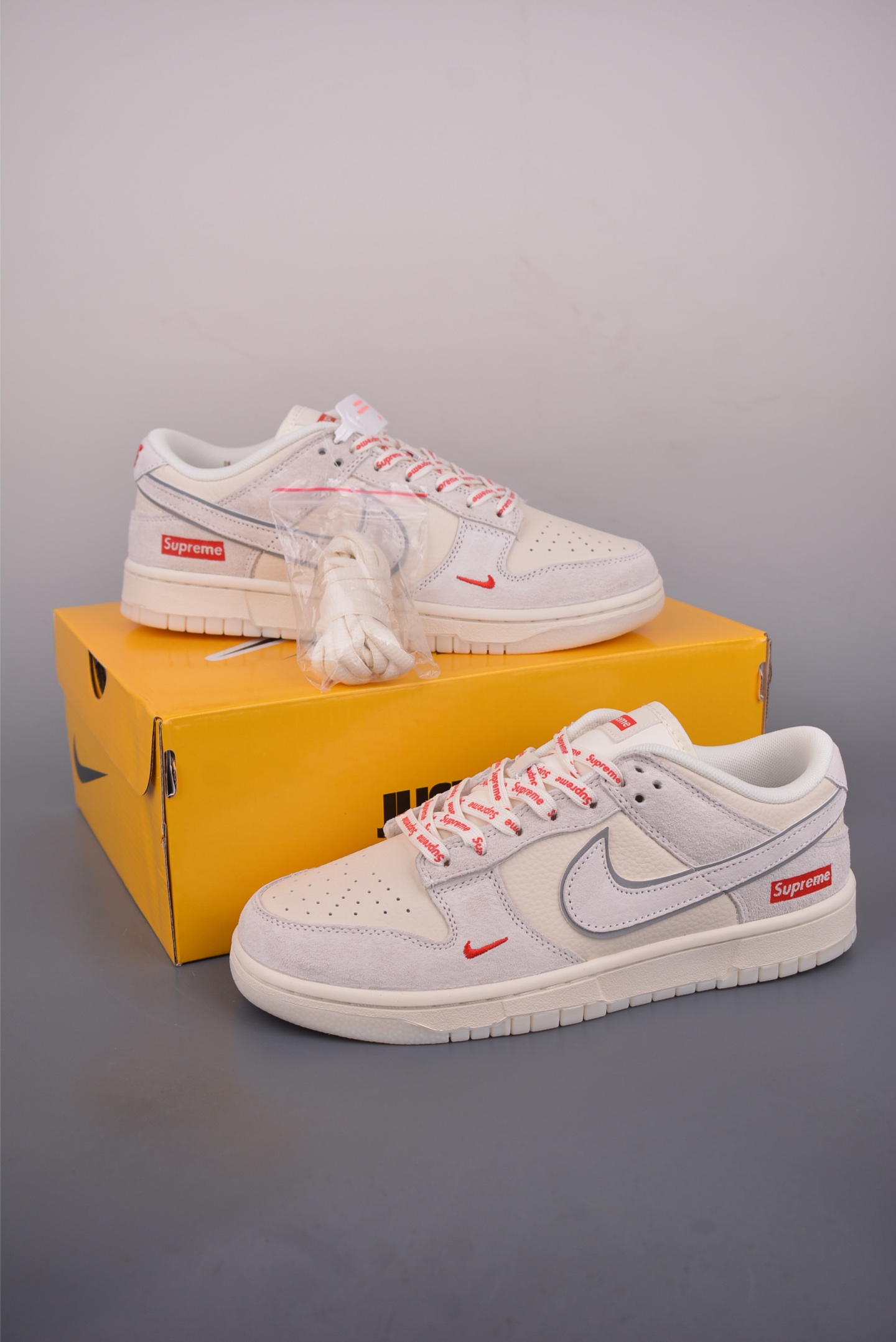 Nike SB Dunk Low Supreme联名 DN3168-007