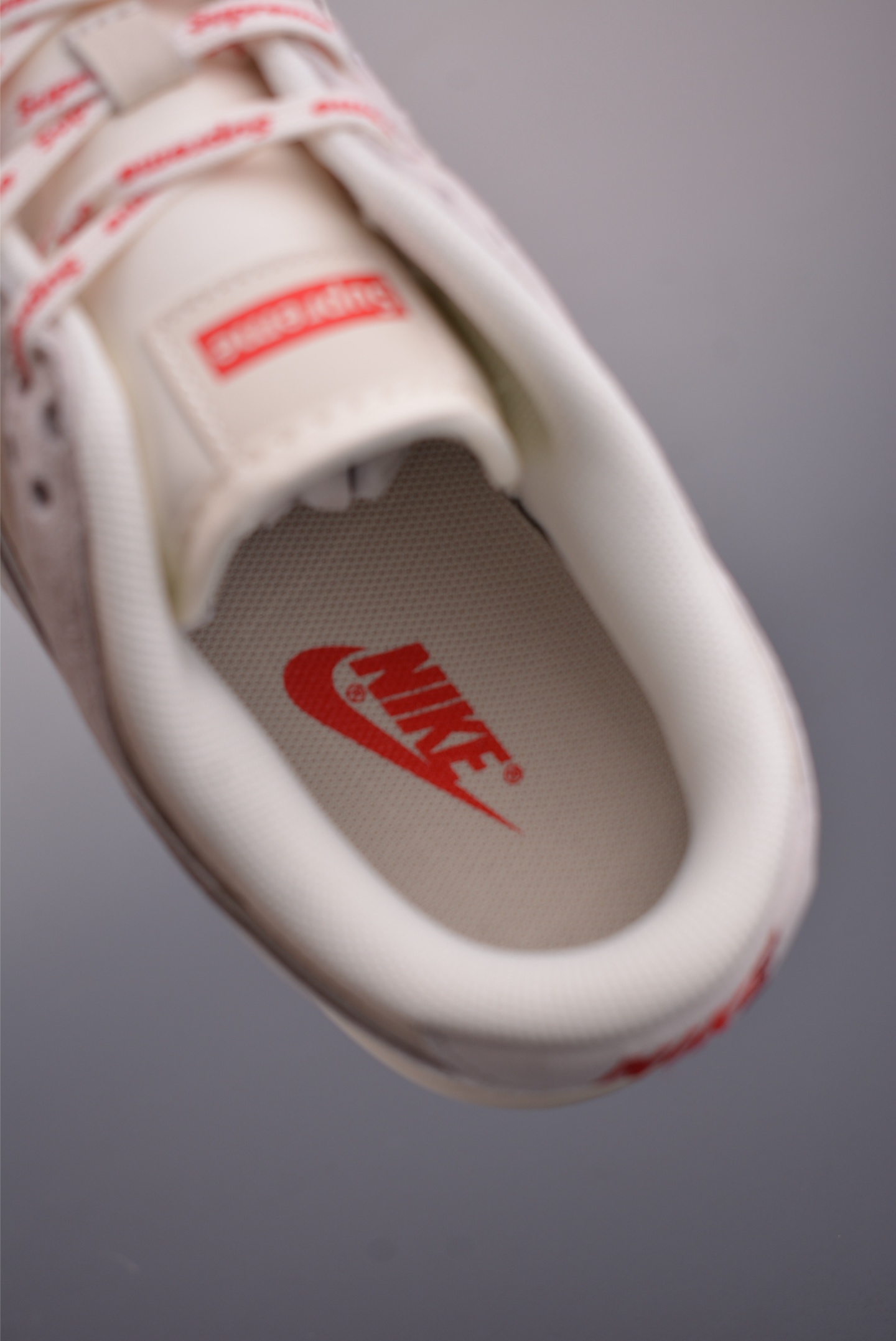 Nike SB Dunk Low Supreme联名 DN3168-007