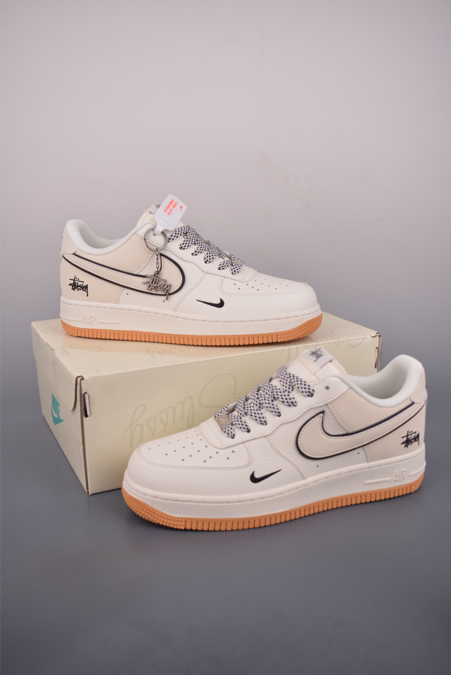 Nike Air Force 1 Low 斯图西联名 CS5288-055