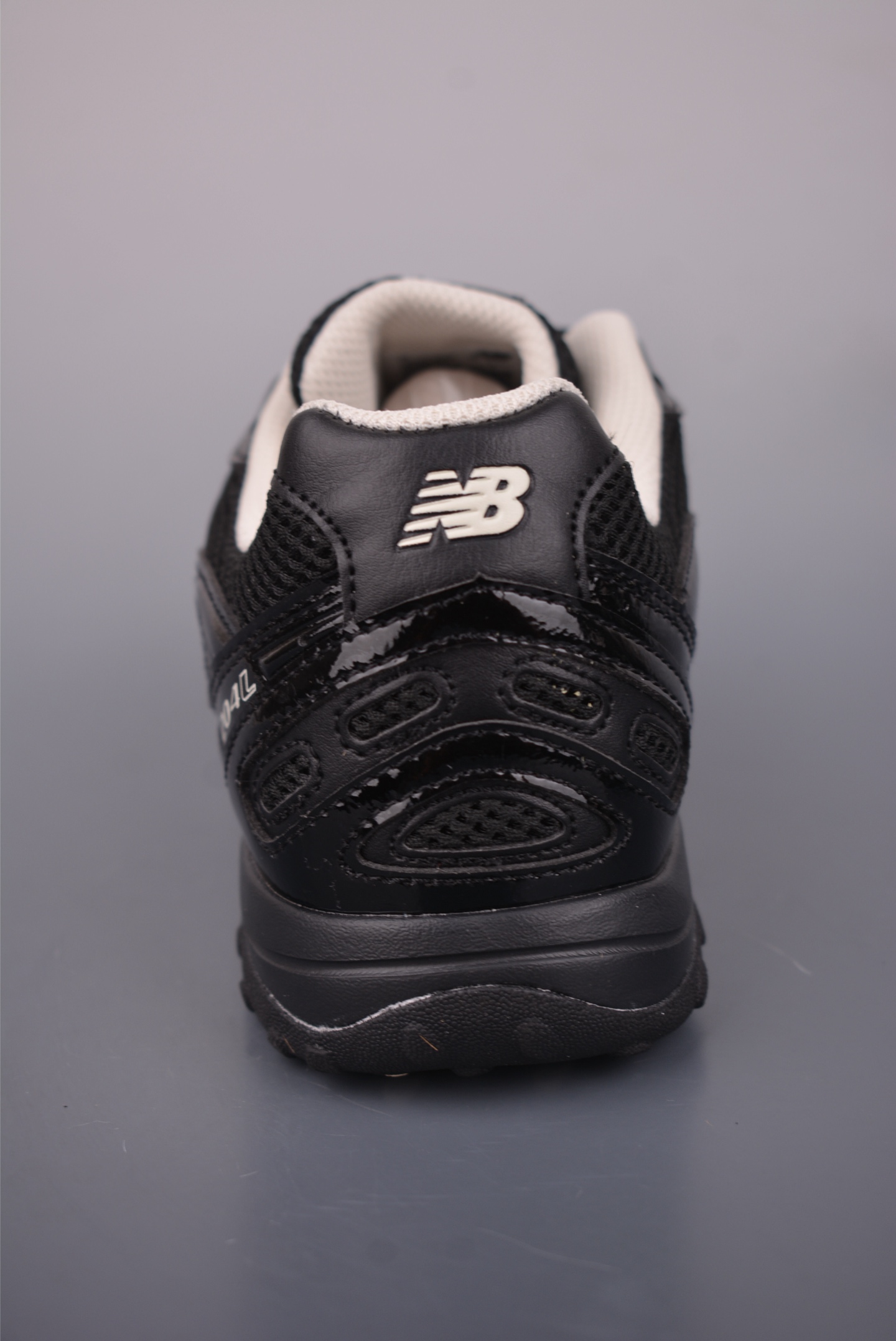 180 New Balance 新百伦204 系列 复古休闲运动百搭老爹跑步鞋 U204LMRA