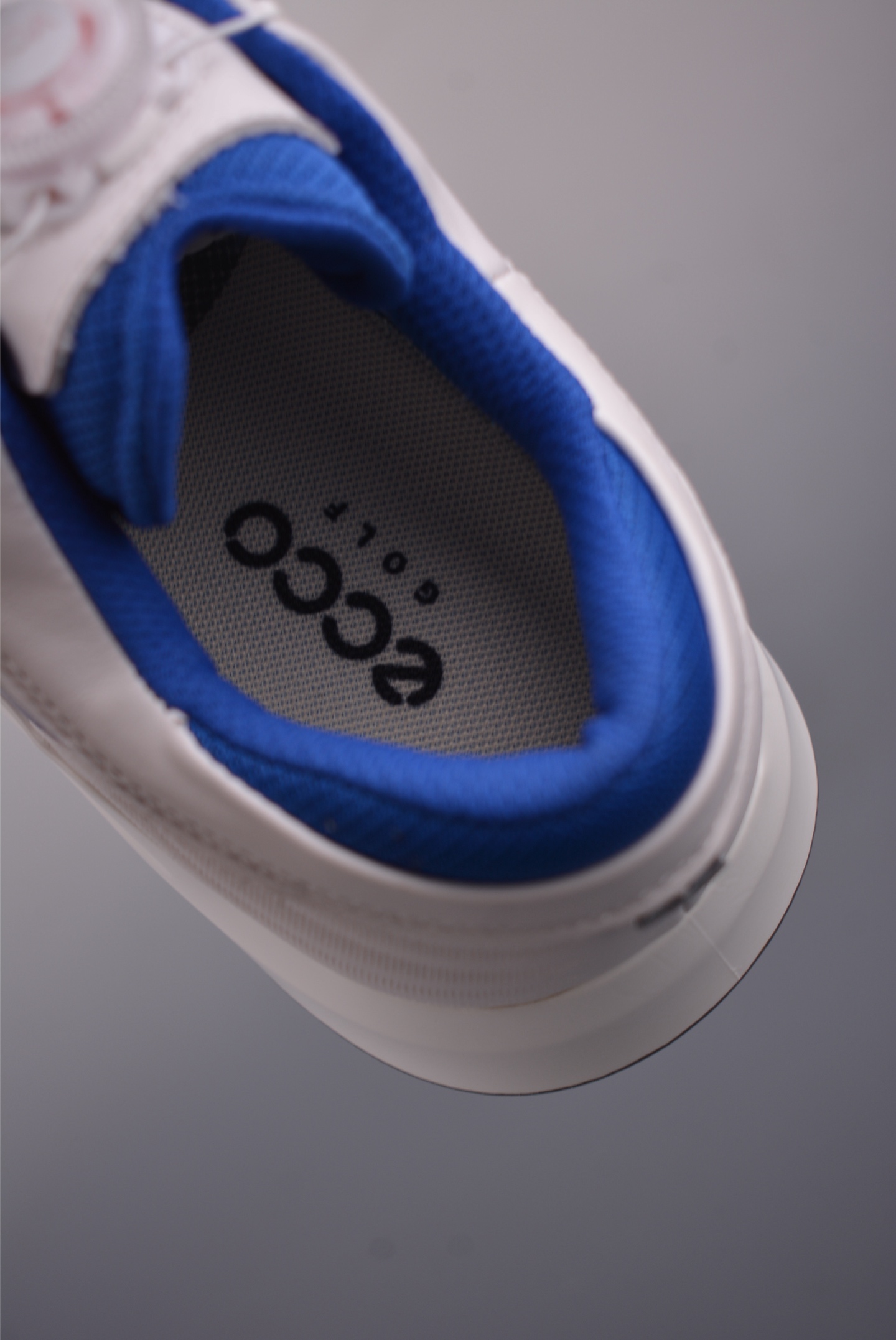 280 ECCO爱步跑步鞋百搭舒适 秋冬新款厚底休闲运动鞋男鞋 100834