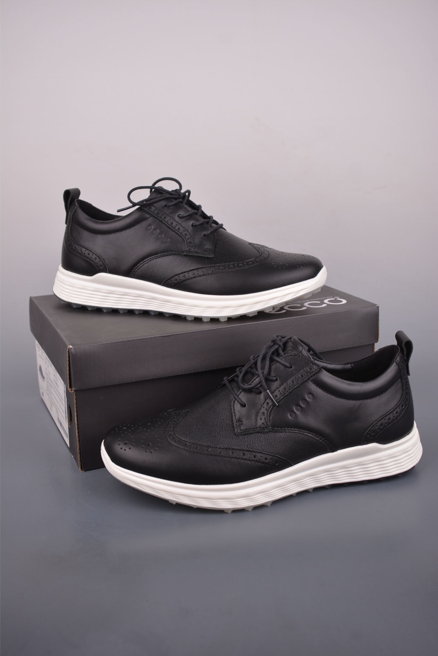 280 ECCO爱步跑步鞋百搭舒适 秋冬新款厚底休闲运动鞋男鞋 10270