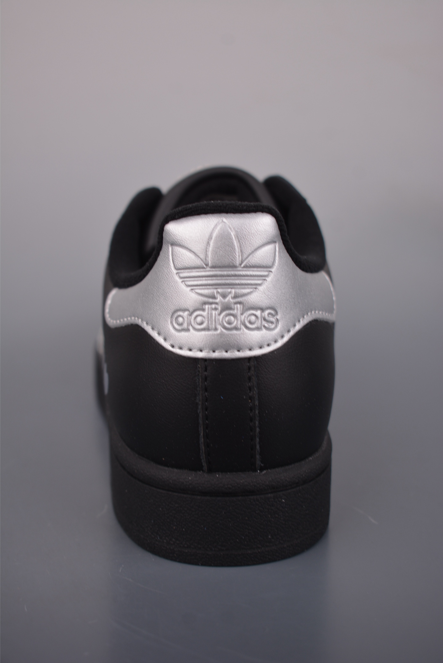 Adidas Originals Superstar 2025全新版本 贝壳头 JI0079