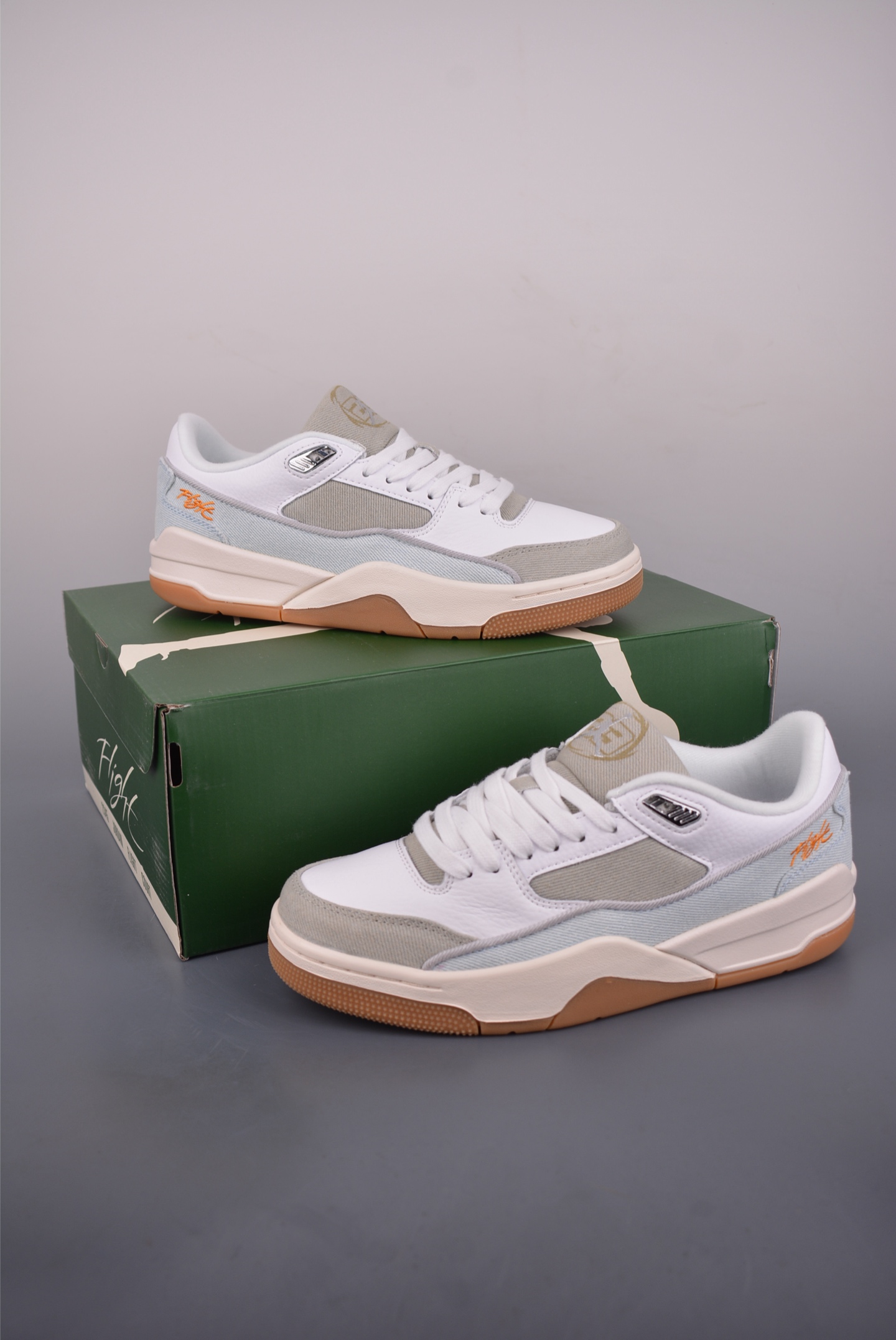 Air Jordan Flight Court 乔丹低帮复古篮球鞋 IM6665-181