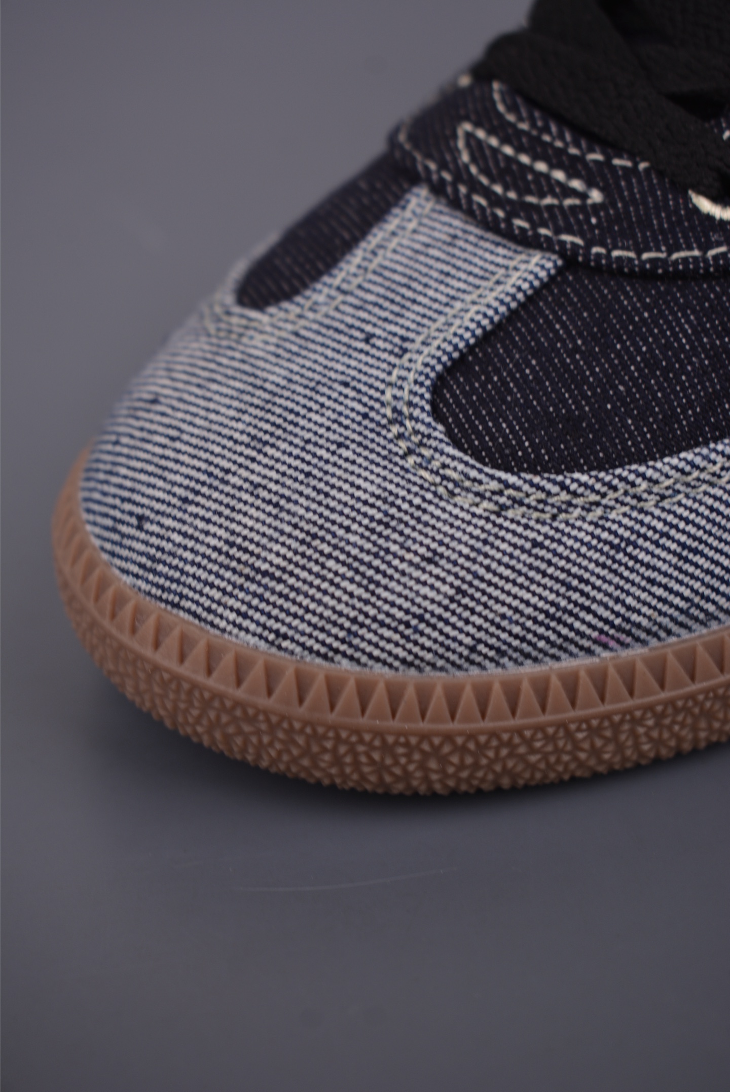 Adidas三叶草SAMBA W 休闲板鞋 KJ8858