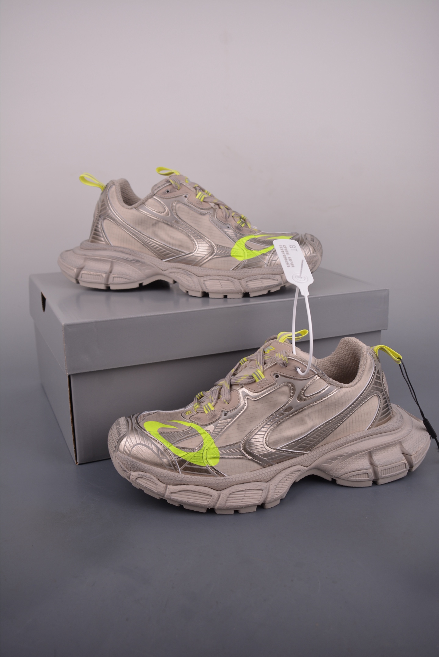 320 Balenciaga Phantom Sneaker 纯原版本 巴黎世家全新3XL绑带款潮流跑鞋 734734