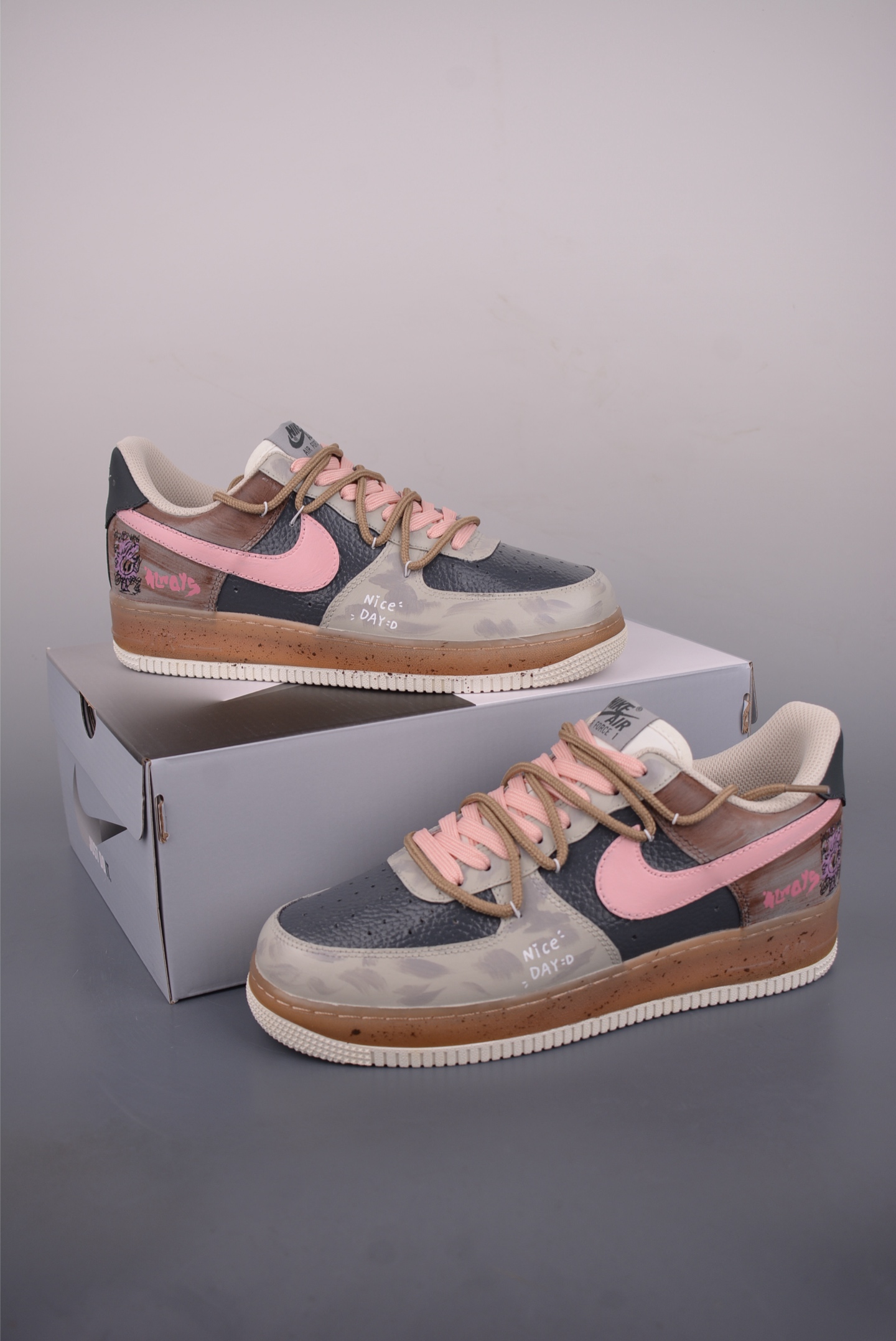 Nike Air Force 1 Low 手绘涂鸦 CW1888-680