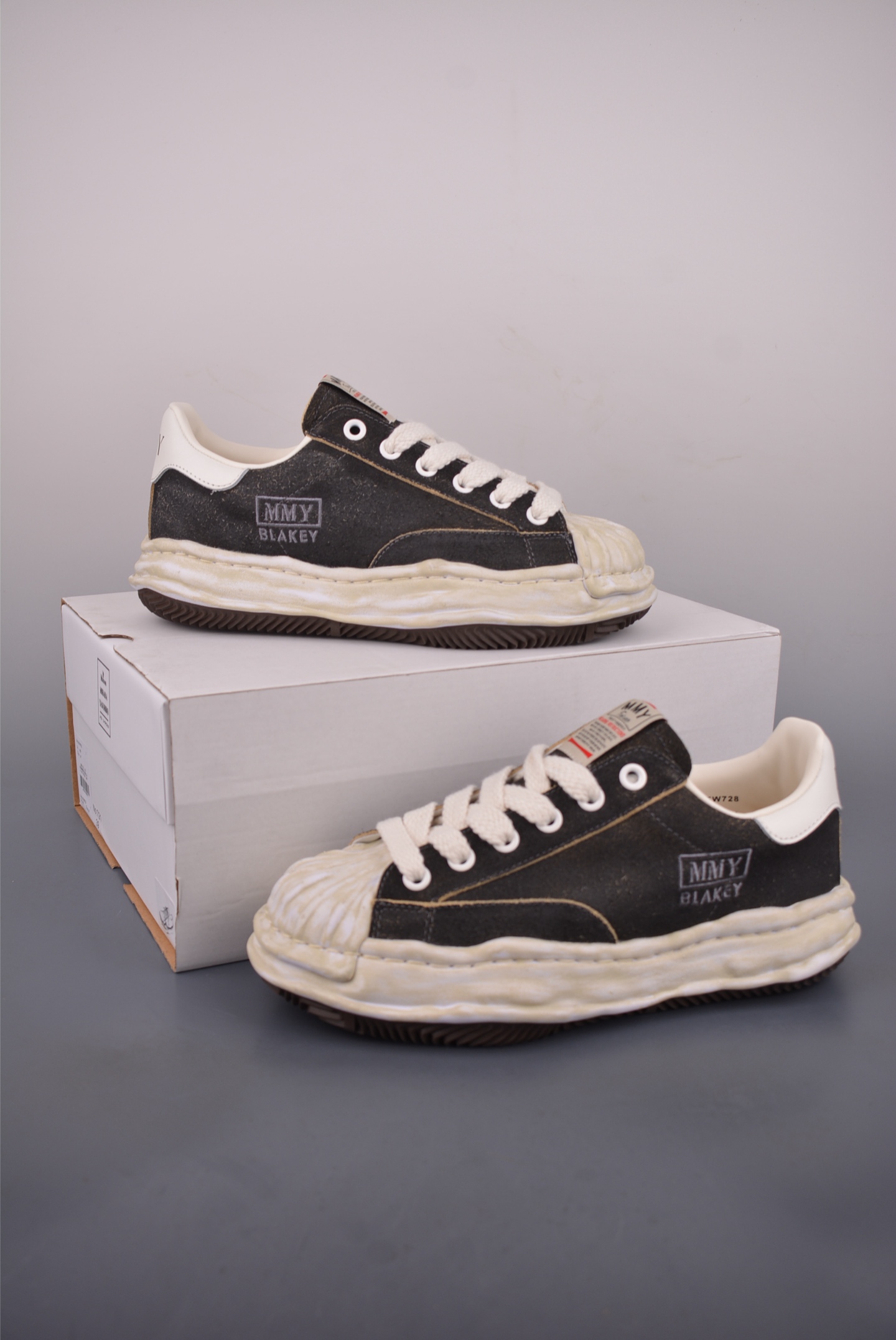 260 纯原版 余文乐Madness x 三原康裕MMY/Maison MIHARA YASUHIRO Wayne Original Sole Leather Low Sneaker 变形溶解雪糕底低帮百搭休闲运动板鞋 A15FW728