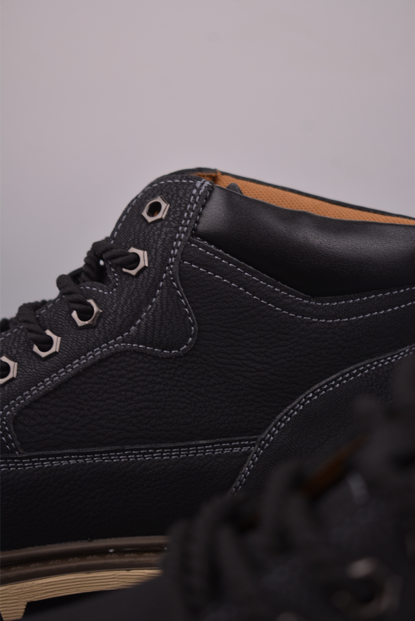 220 Timberland添柏岚/天伯伦 经典款 25ss新款中帮 TB99156