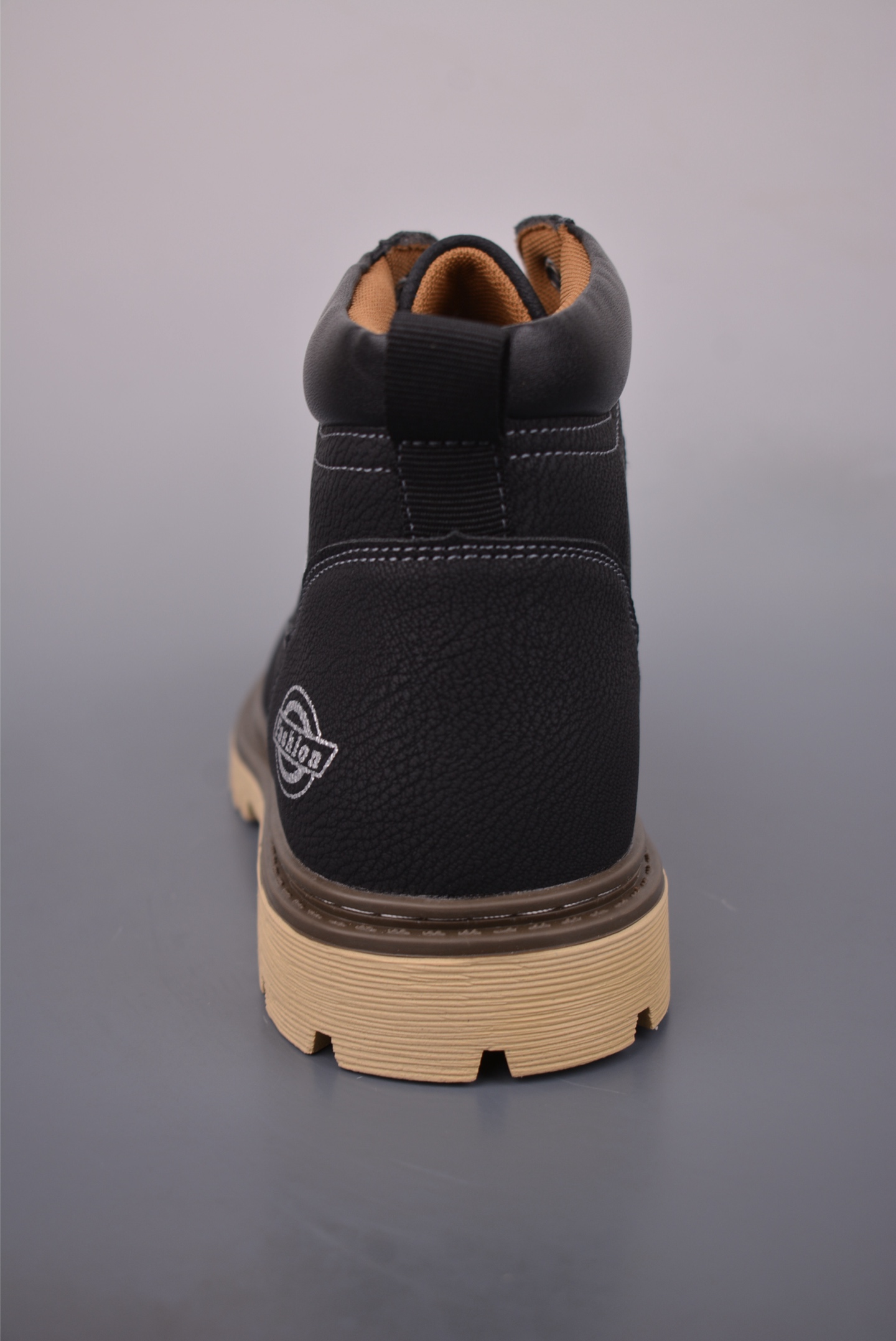 220 Timberland添柏岚/天伯伦 经典款 25ss新款中帮 TB99156