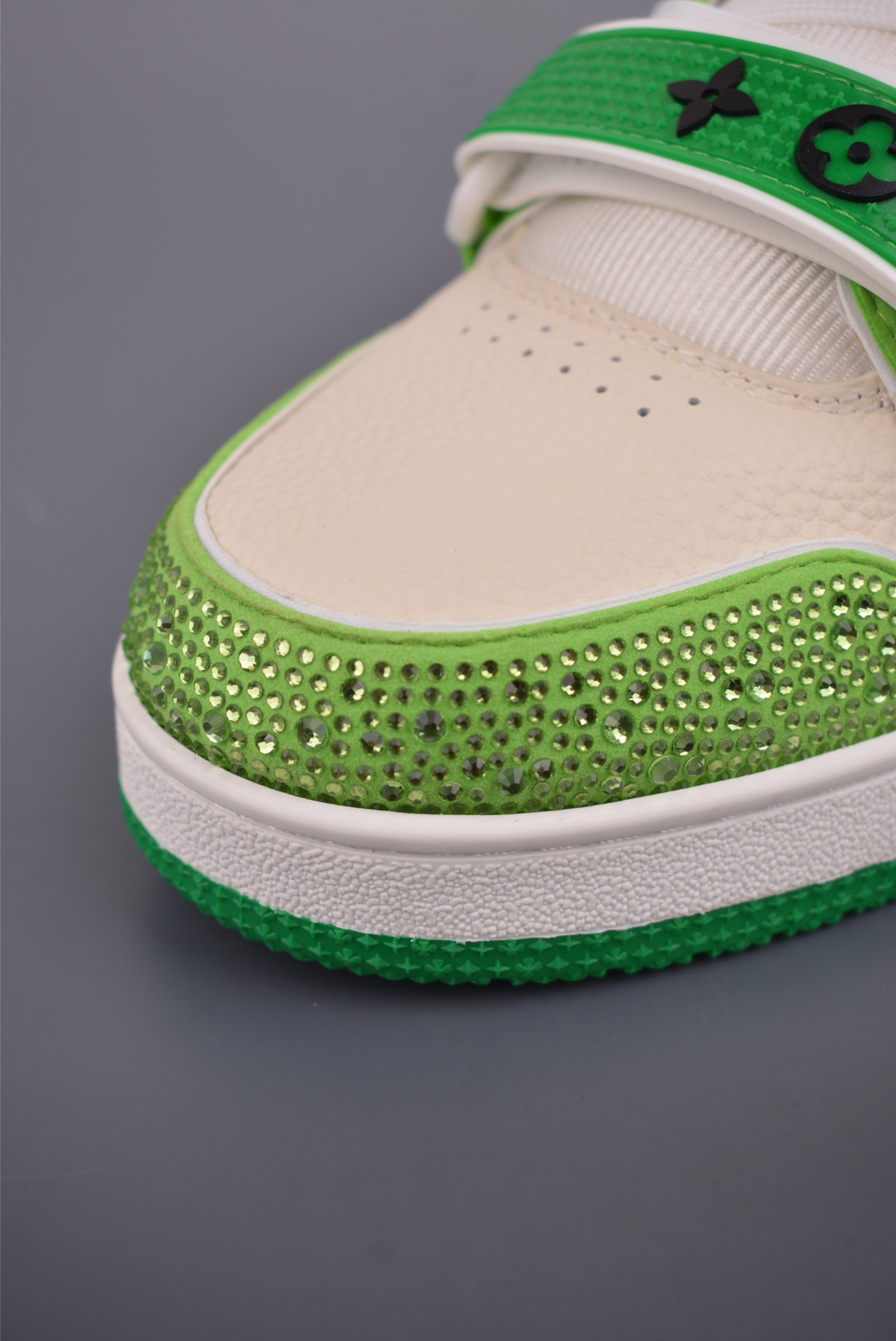 550 Tyler x Louis Vuitton 路易威登 魔术贴钻鞋 LV Trainer 联名款 低帮休闲板鞋