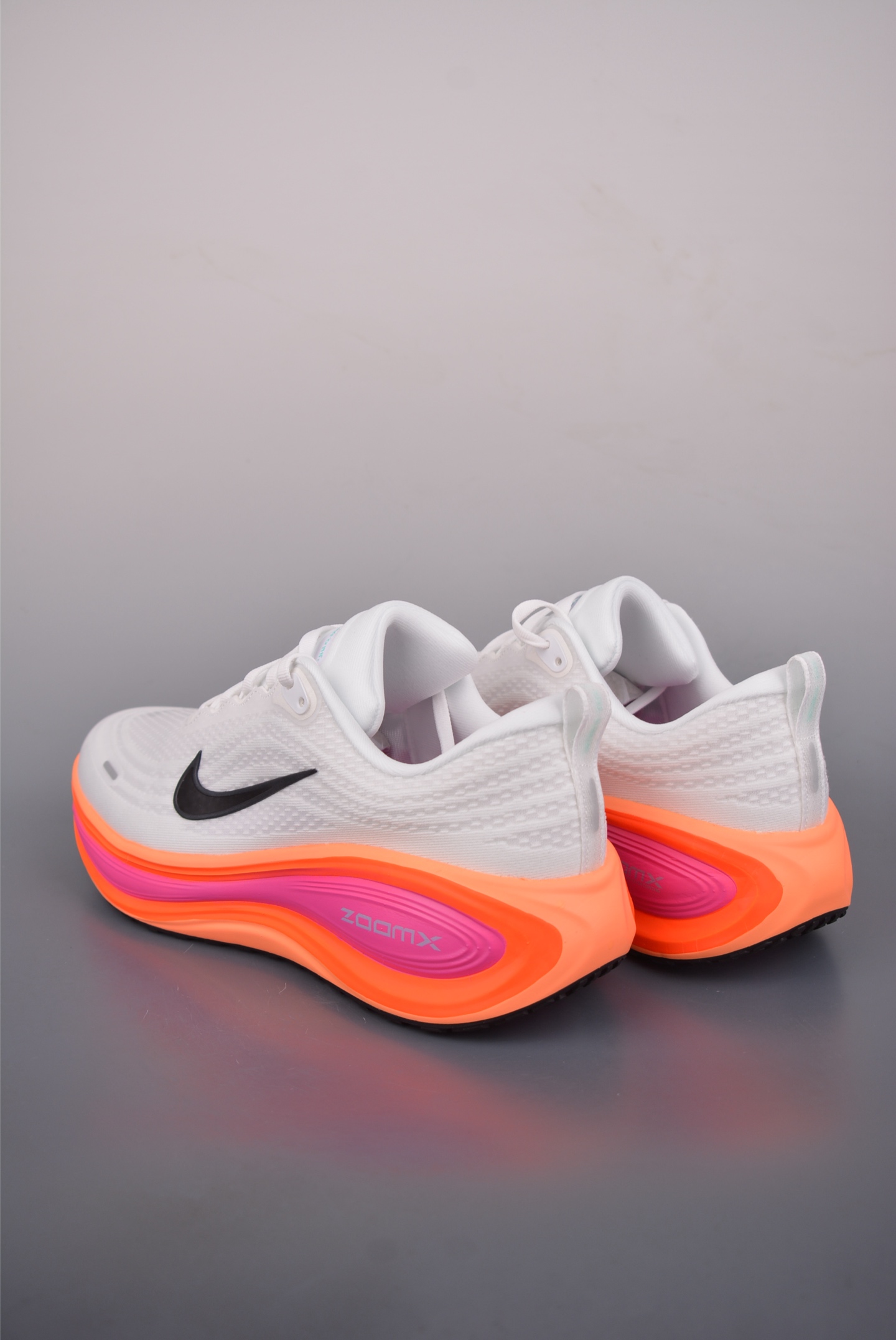 Nike Air Zoom Vomero Plus HV8154-104