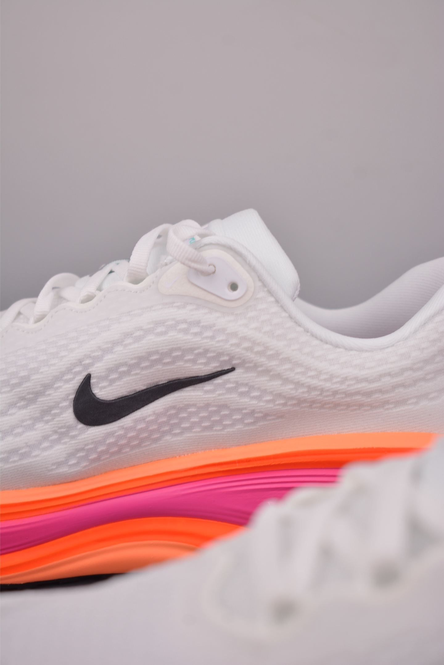 Nike Air Zoom Vomero Plus HV8154-104